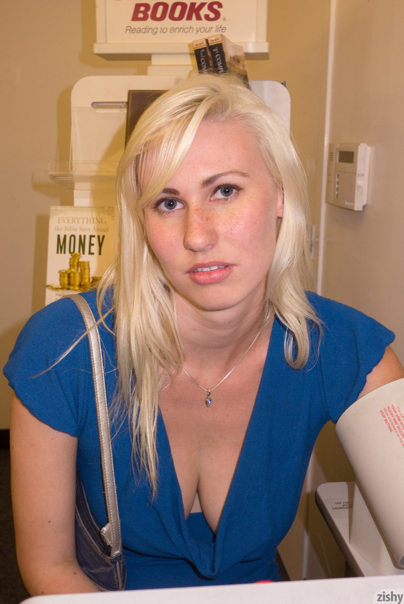 Iris Robie Robust Vocabulary Zishy (14)