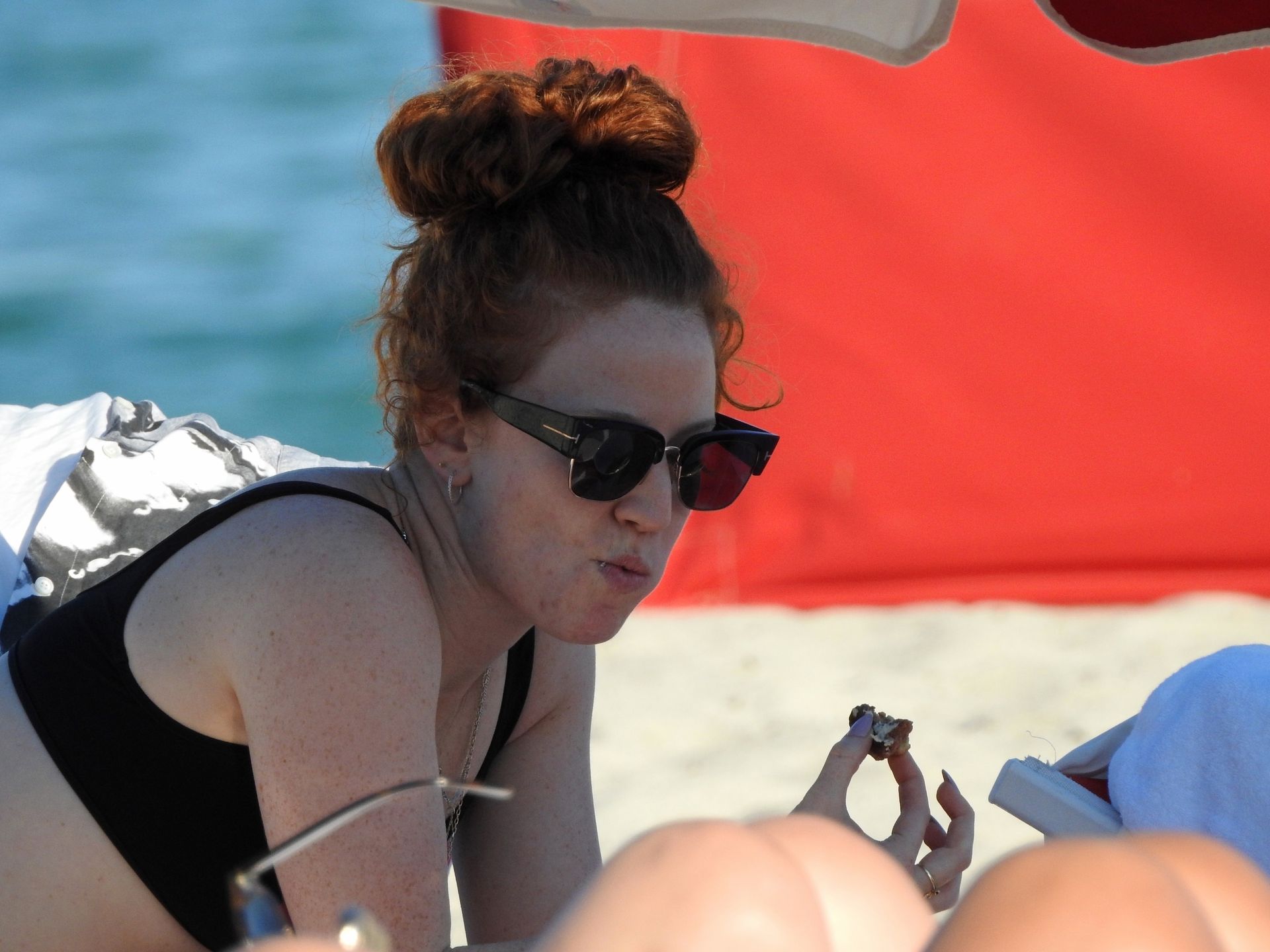 Jess Glynne Sexy 0016