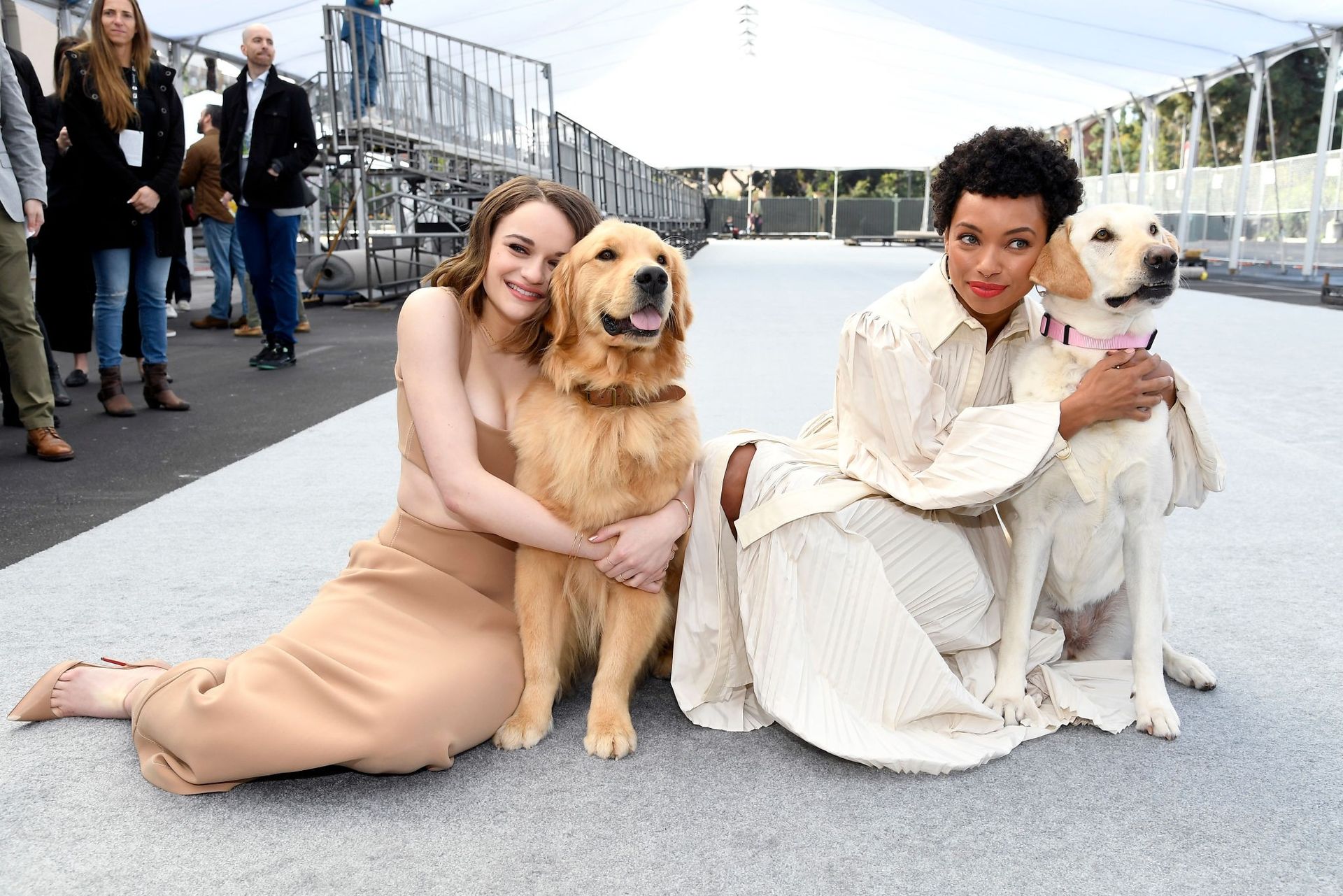 Joey King Flaunts Her Cleavage At The 2020 Sag Red Carpet Rollout 0019