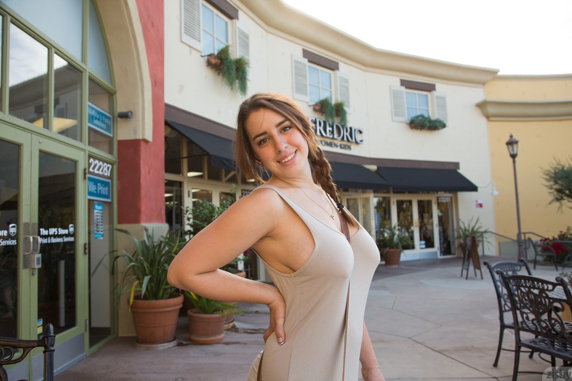 Lanie Morgan For Tic Tacs Zishy (4)