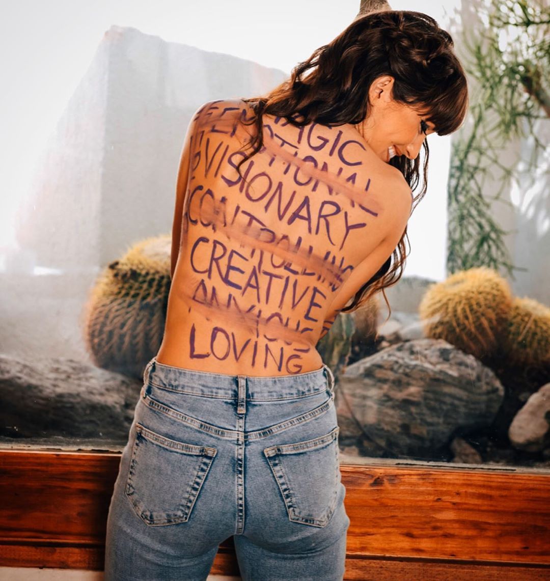 Maiara Walsh Sexy 0026