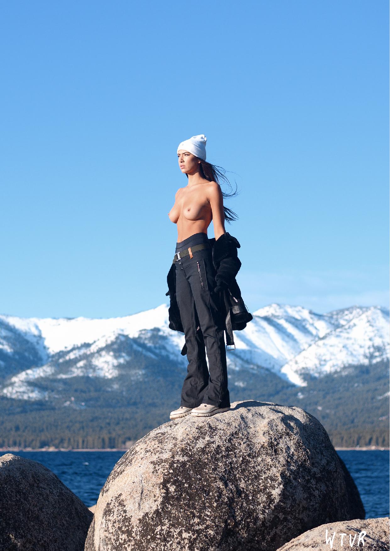 Rachel Cook, Alexis Rupp Nude – Wtvr Magazine №3 0005