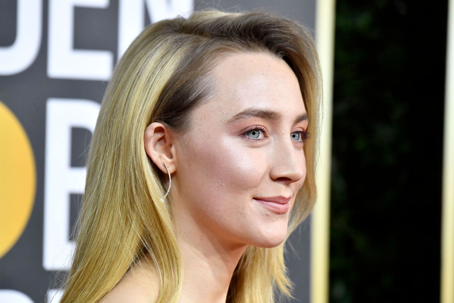 Saoirse Ronan Braless 0051