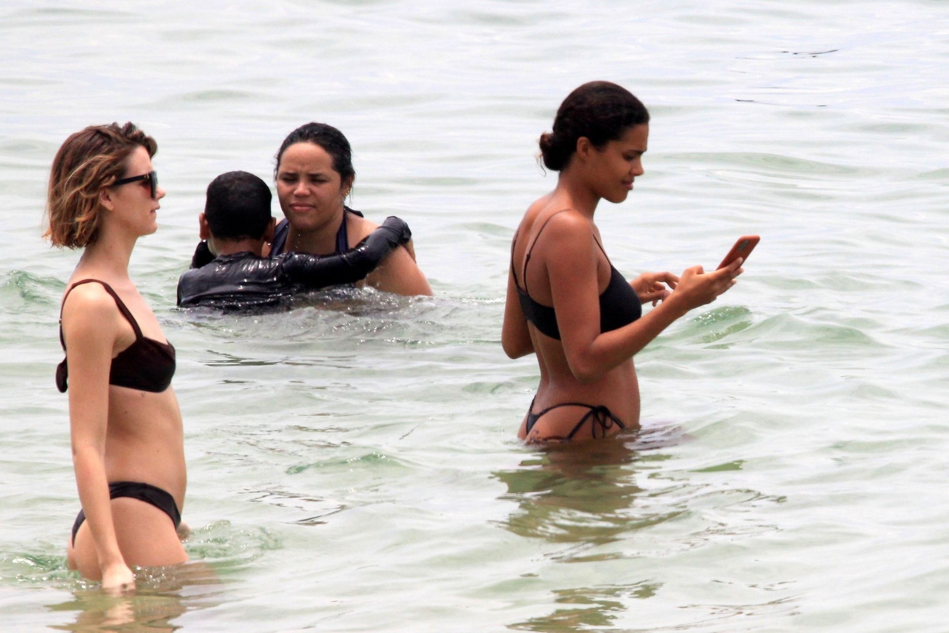 Sexy Tina Kunakey Enjoys Her Vacation In Rio De Janeiro 0005