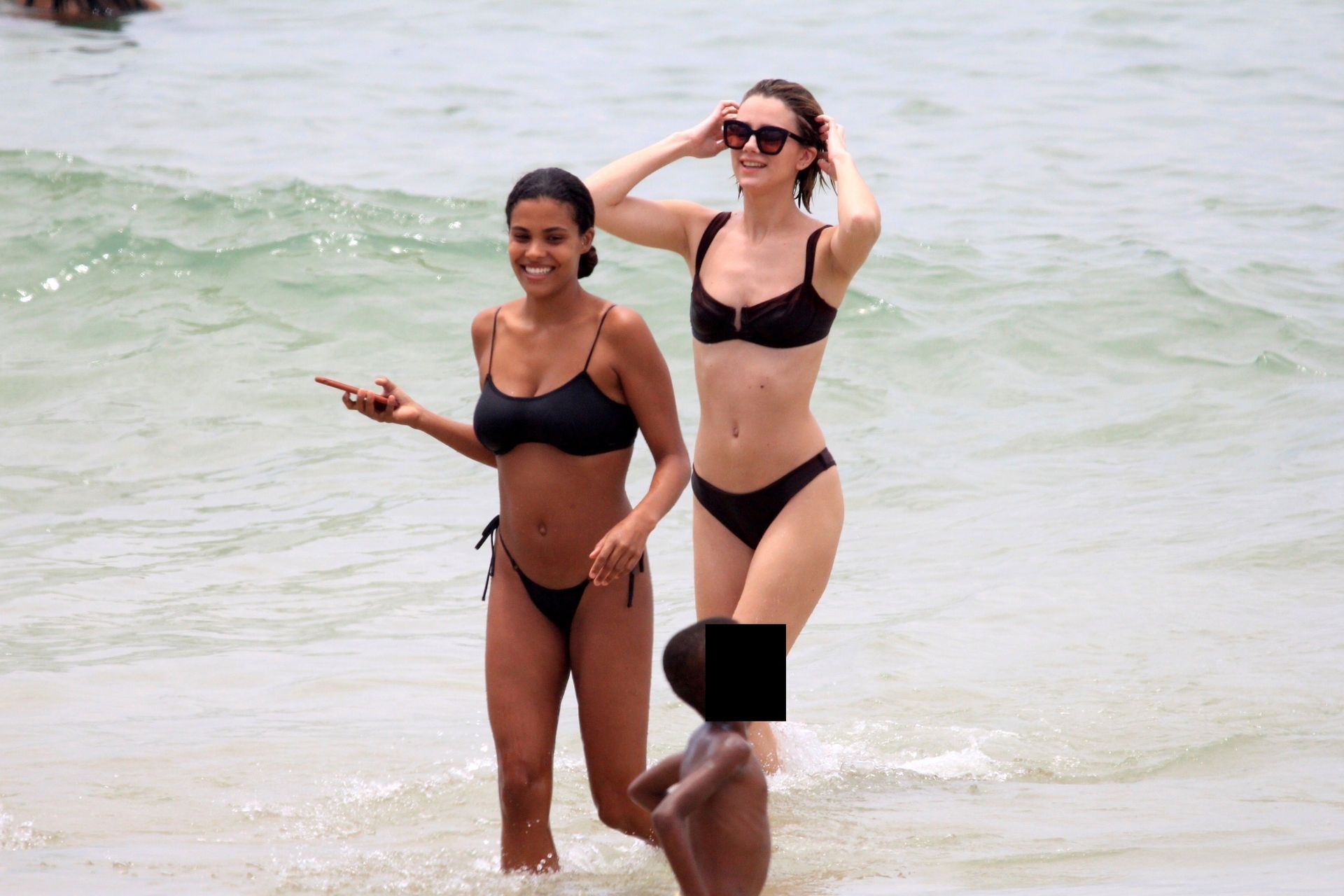 Sexy Tina Kunakey Enjoys Her Vacation In Rio De Janeiro 0017