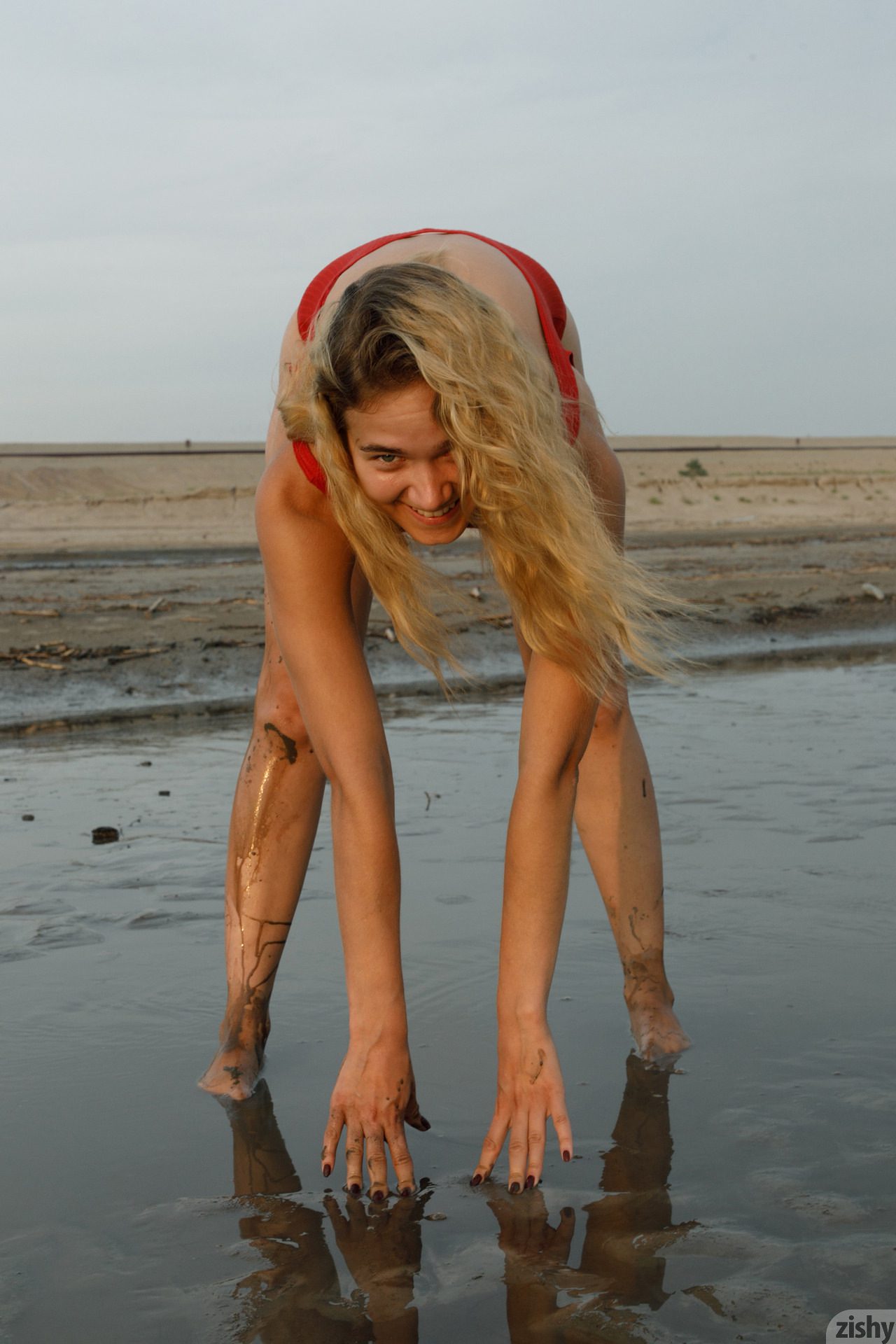 Sofia Orlova On Gryaznyy Beach Zishy (12)