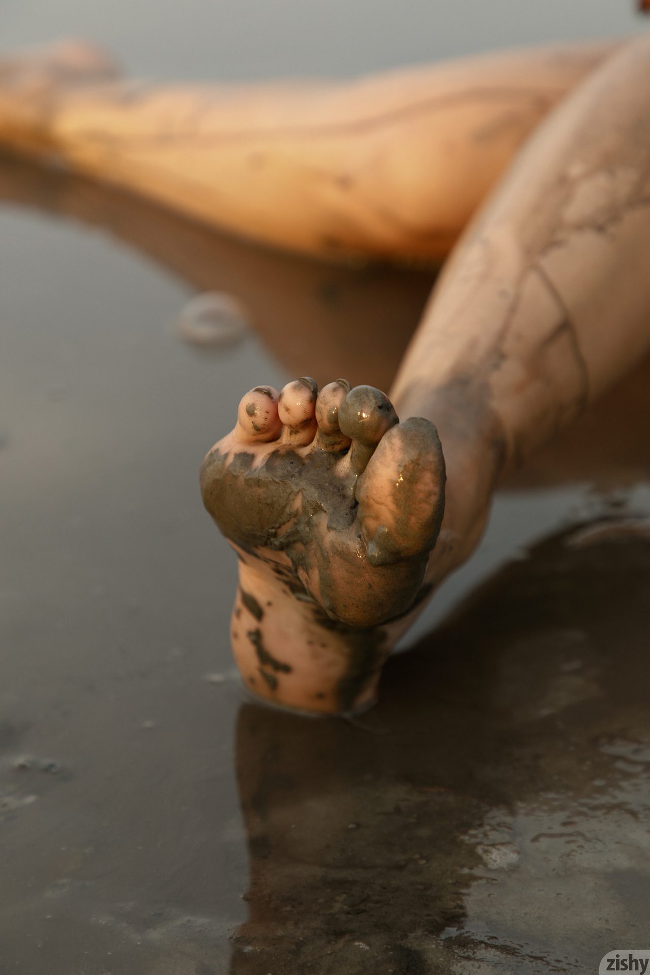 Sofia Orlova On Gryaznyy Beach Zishy (19)