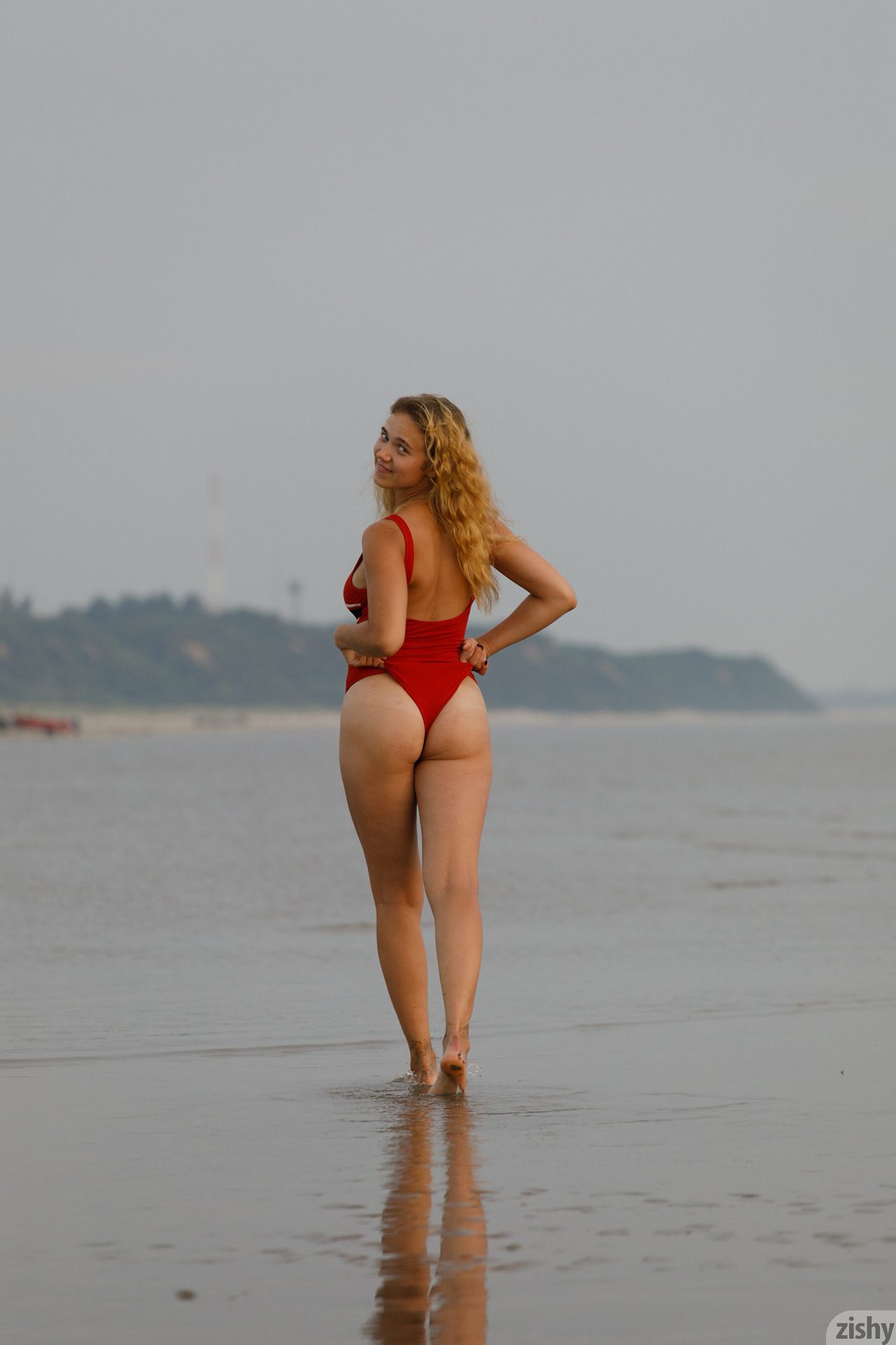 Sofia Orlova On Gryaznyy Beach Zishy (6)