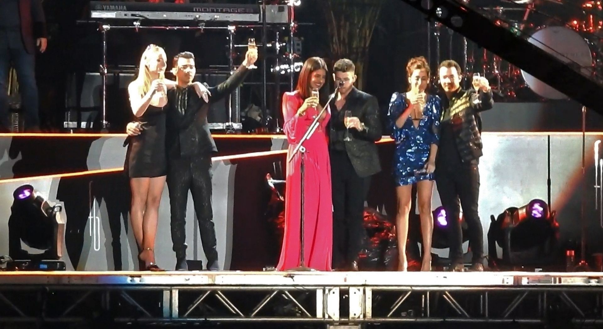 Sophie Turner, Priyanka Chopra, Danielle Jonas Sexy 0001