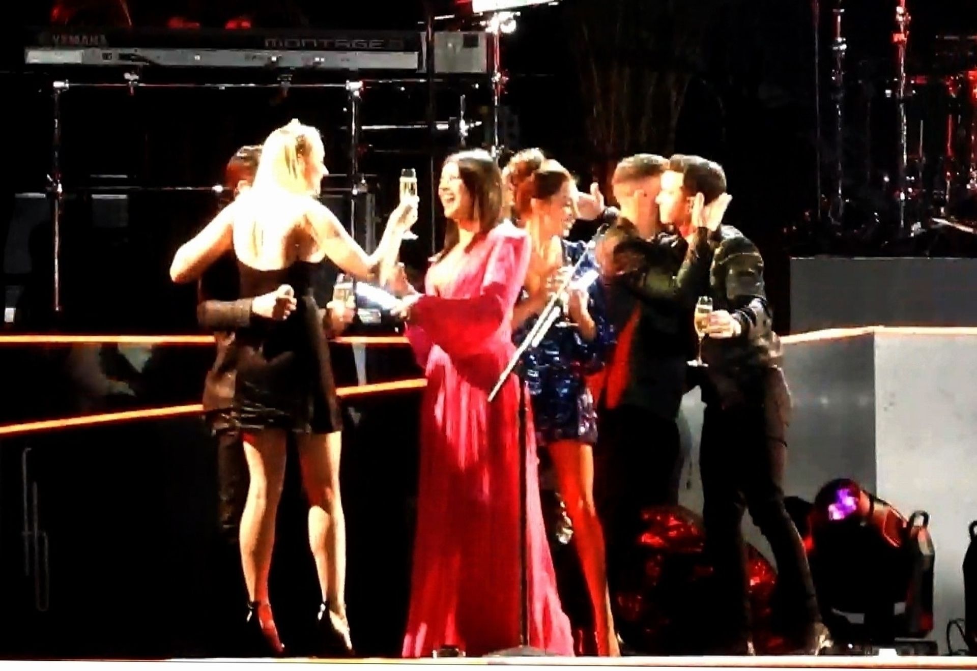 Sophie Turner, Priyanka Chopra, Danielle Jonas Sexy 0013