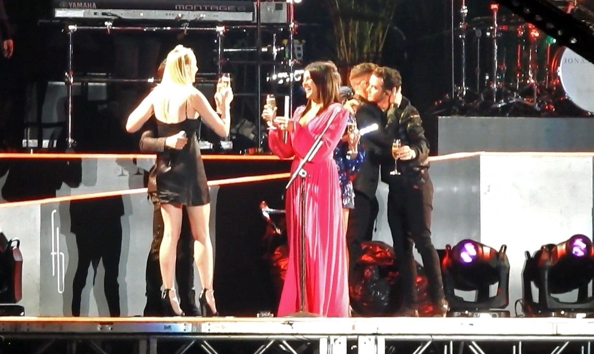 Sophie Turner, Priyanka Chopra, Danielle Jonas Sexy 0014