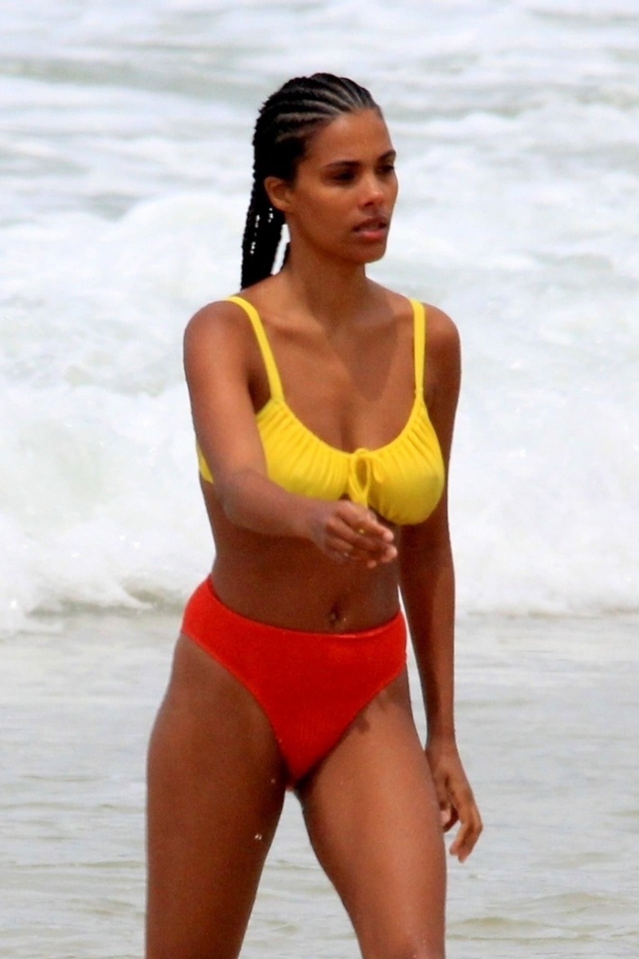 Beach Babe Tina Kunakey And Vincent Cassel Heat Up Their Romance On The Beaches Of Rio 0006