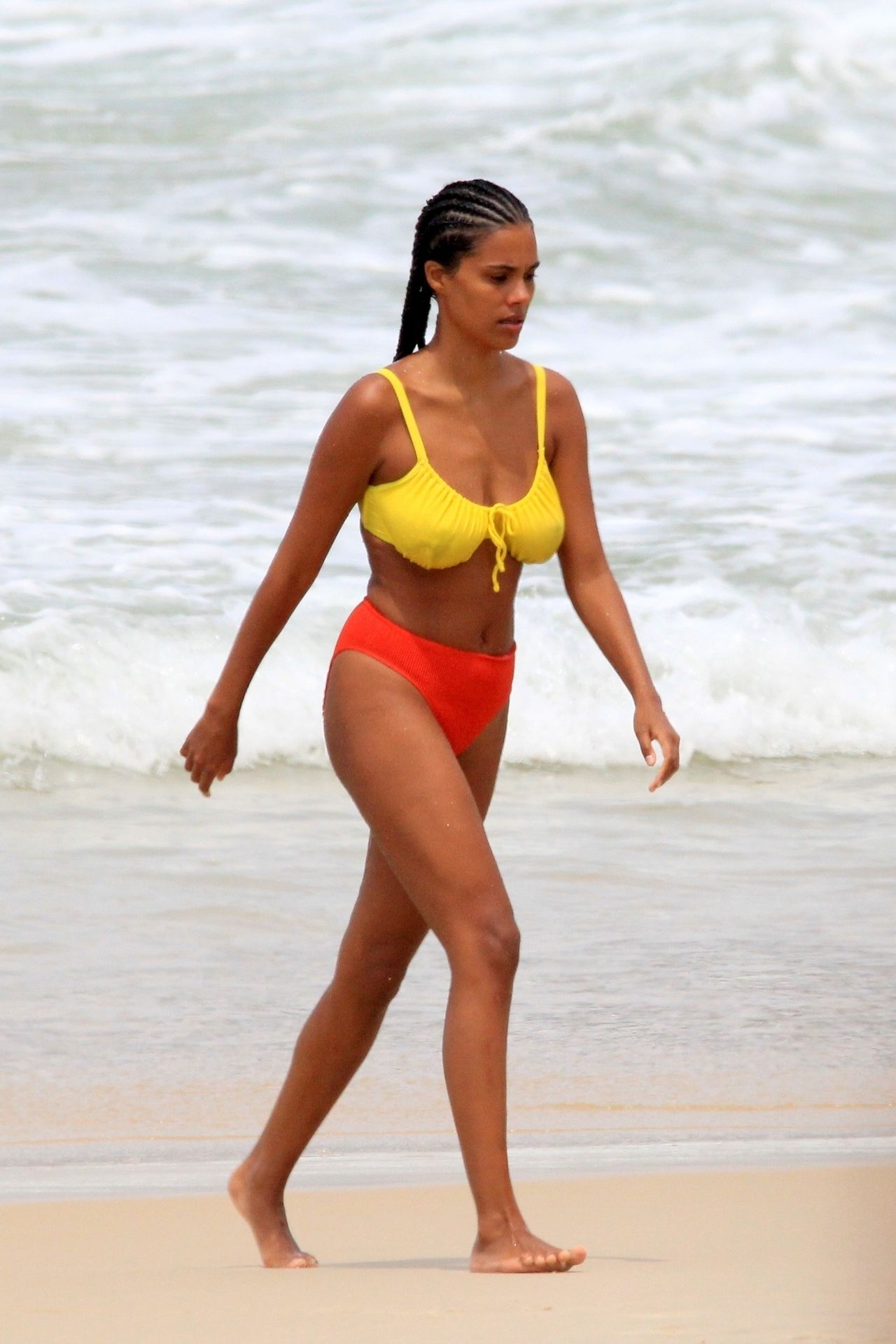 Beach Babe Tina Kunakey And Vincent Cassel Heat Up Their Romance On The Beaches Of Rio 0008