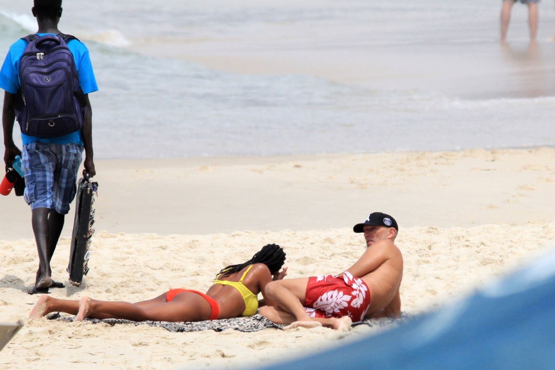 Beach Babe Tina Kunakey And Vincent Cassel Heat Up Their Romance On The Beaches Of Rio 0041