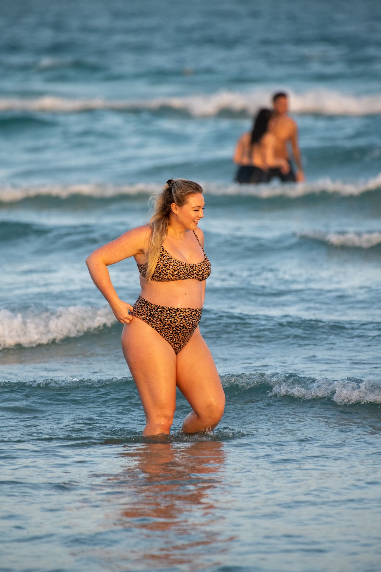 Heavily Pregnant Model Iskra Lawrence Takes A Sunset Dip In Miami Beach 0013