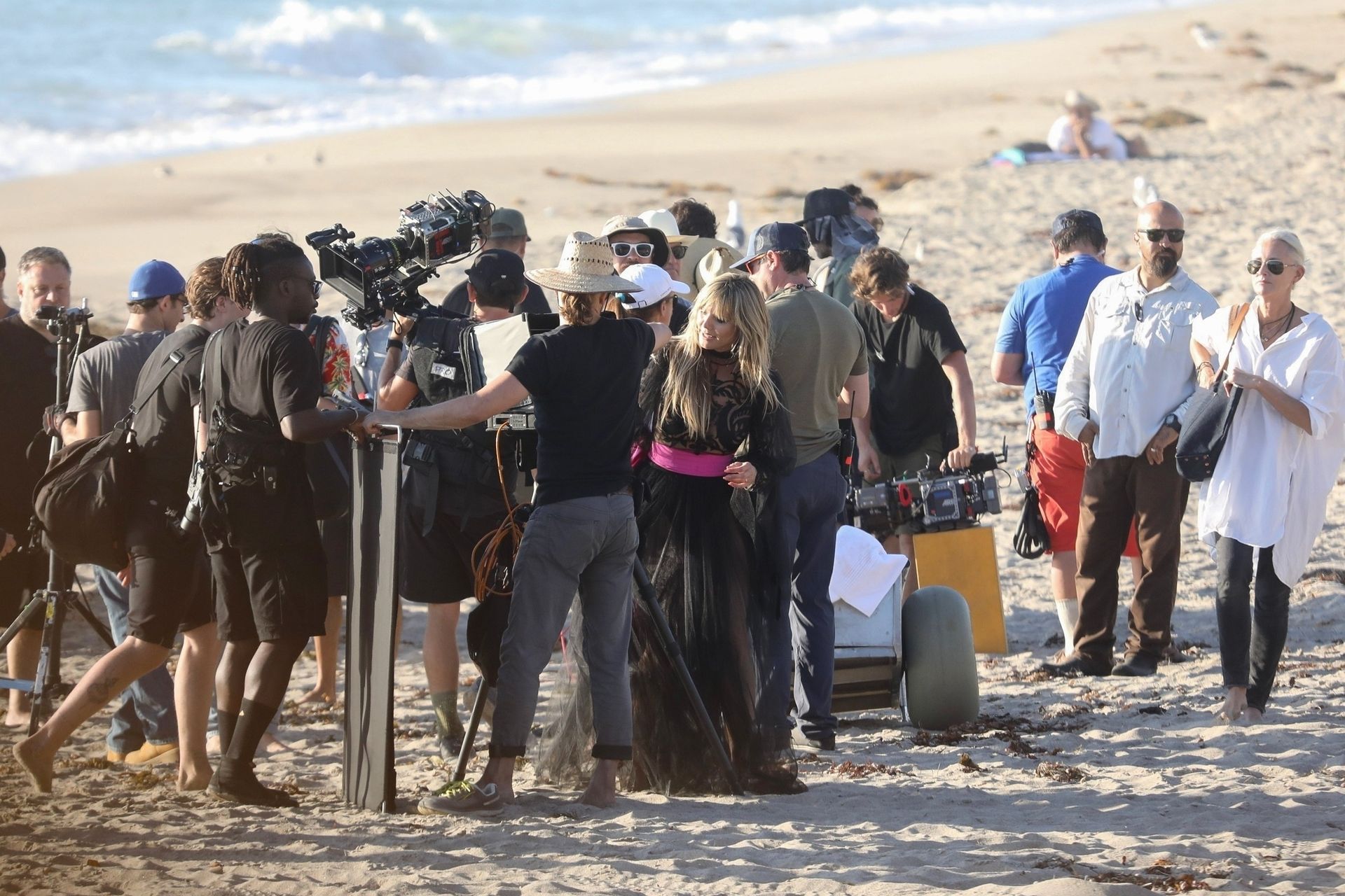 Heidi Klum Poses In A Thong Bikini 0123