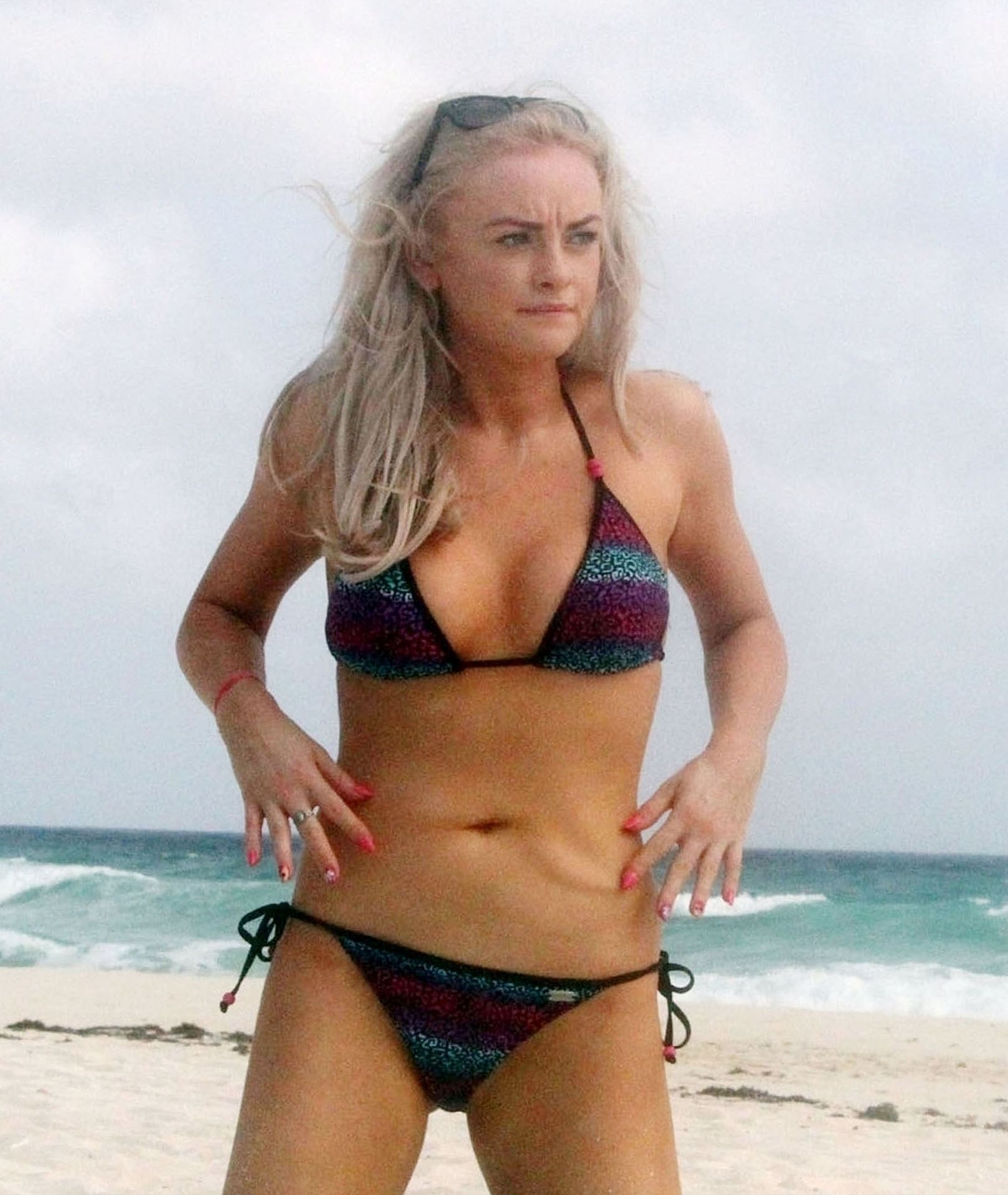 Katie Mcglynn Shows Off Her Sexy Beach Body Physique In Mexico 0007