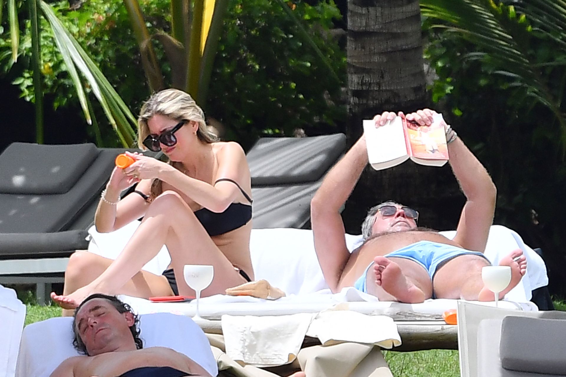 Lisa Faulkner & John Torode Seen Enjoying Their Honeymoon In Mauritius 0017