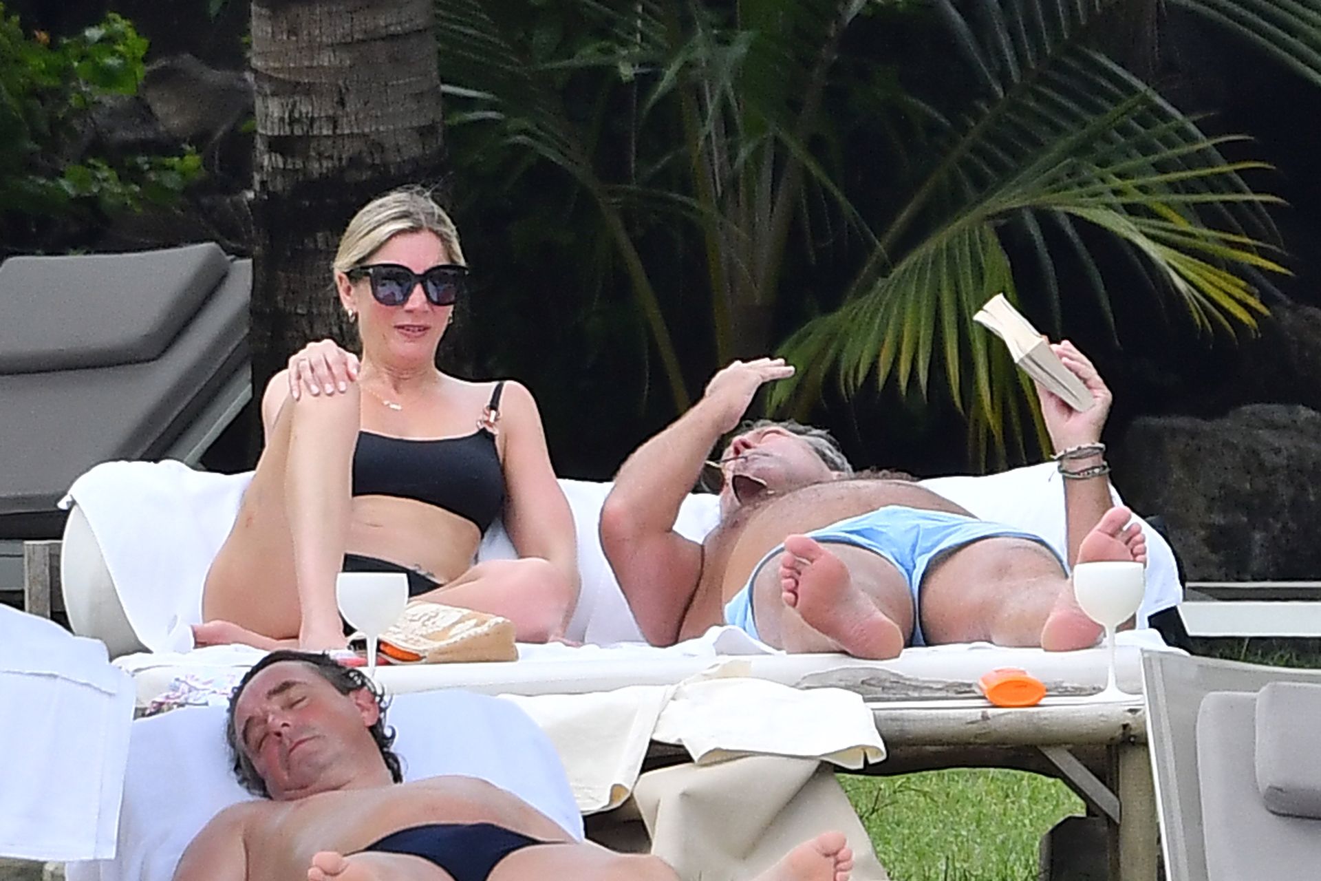 Lisa Faulkner & John Torode Seen Enjoying Their Honeymoon In Mauritius 0023