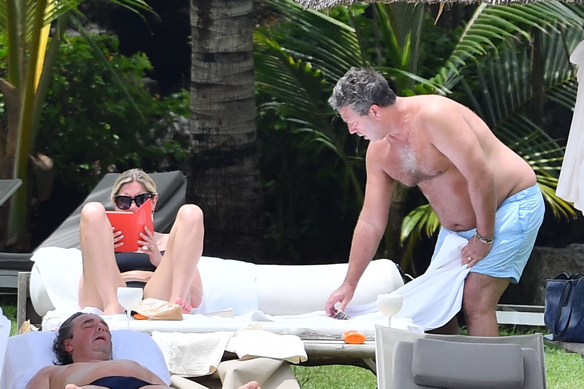 Lisa Faulkner & John Torode Seen Enjoying Their Honeymoon In Mauritius 0029