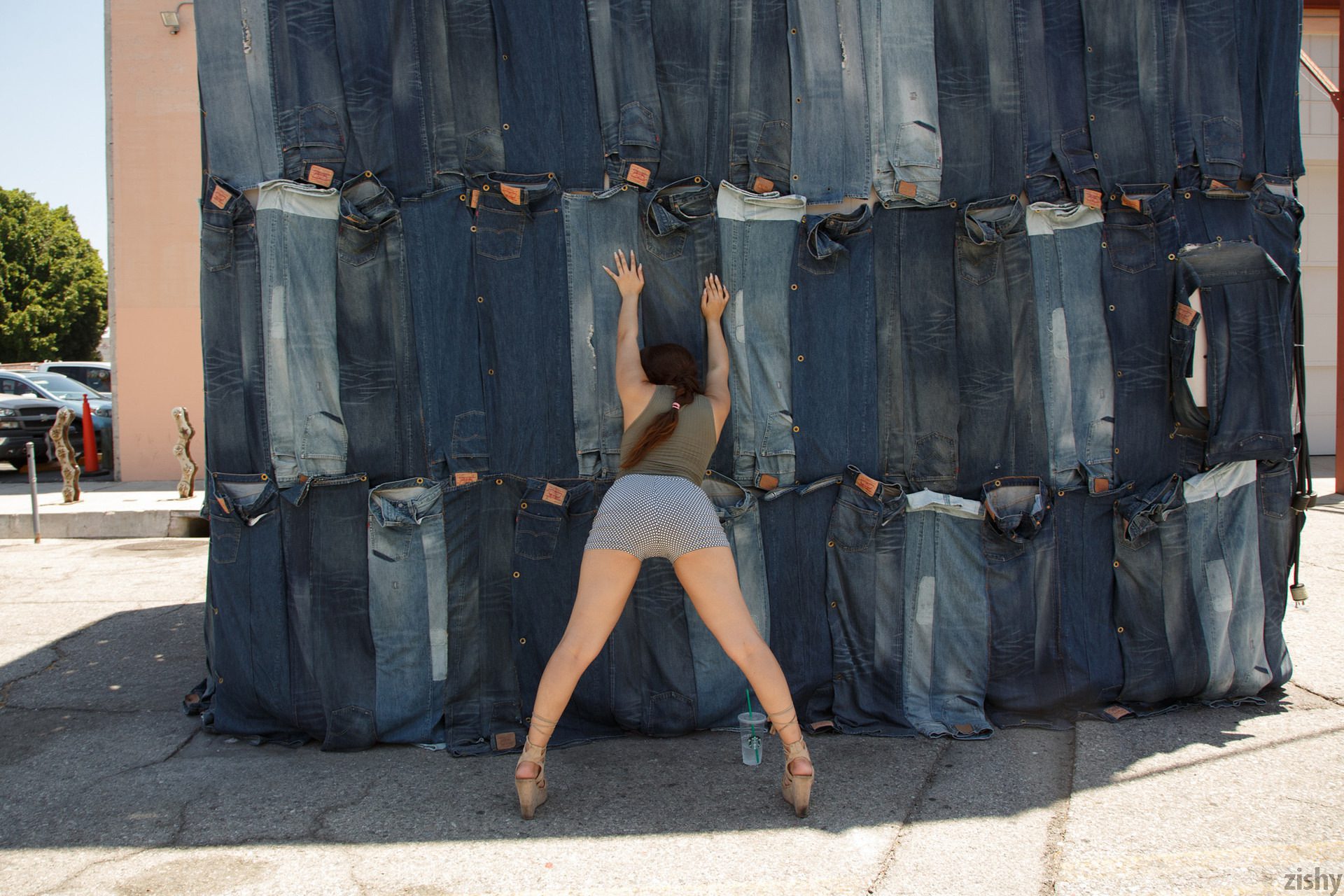 Mercedes Llano Dreams Big Zishy (36)