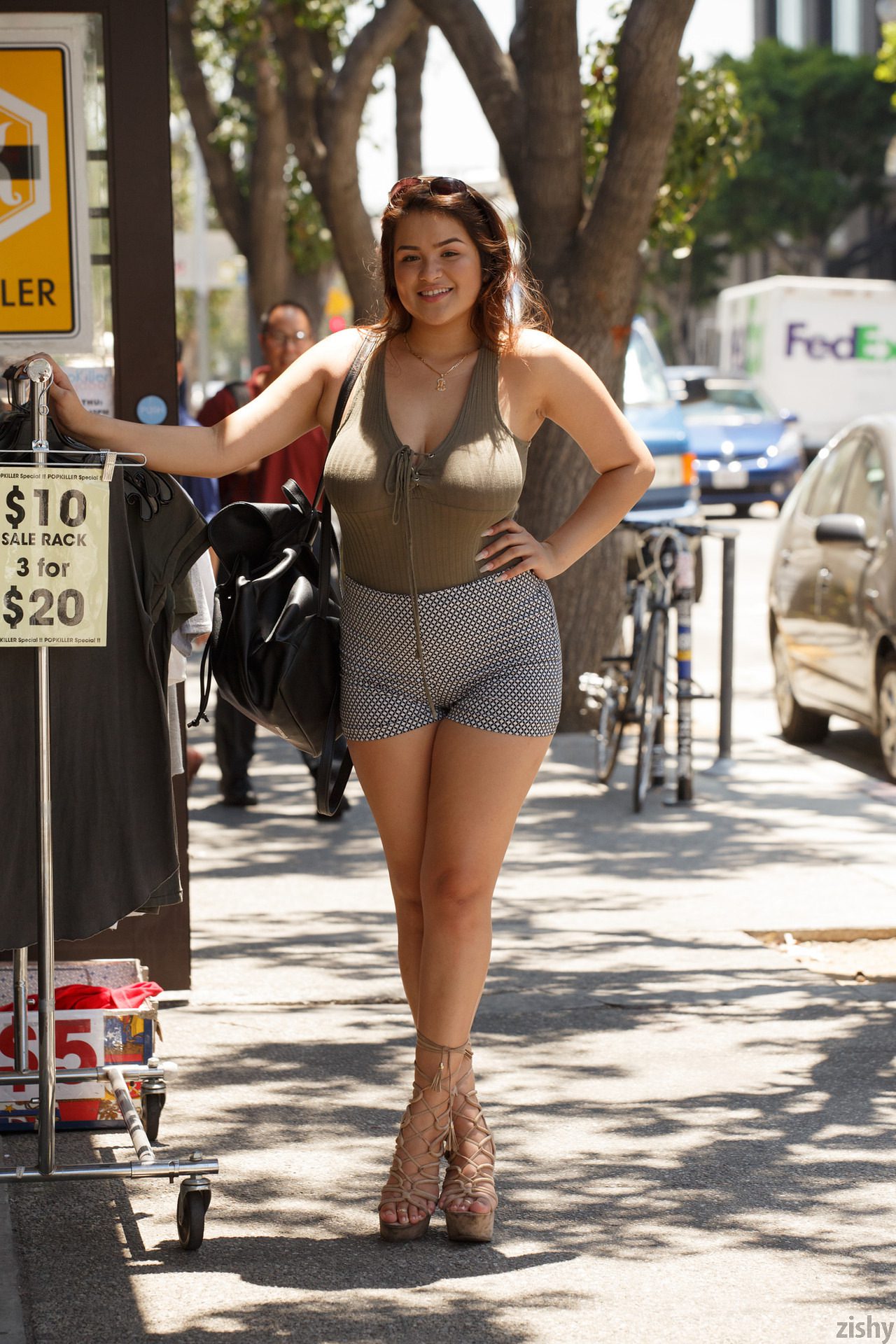 Mercedes Llano Dreams Big Zishy (58)