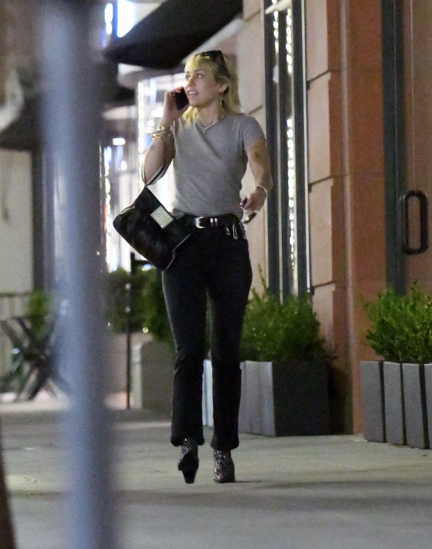 Miley Cyrus Steps Out Solo In Los Angeles After Finalizing Her Divorce 0008