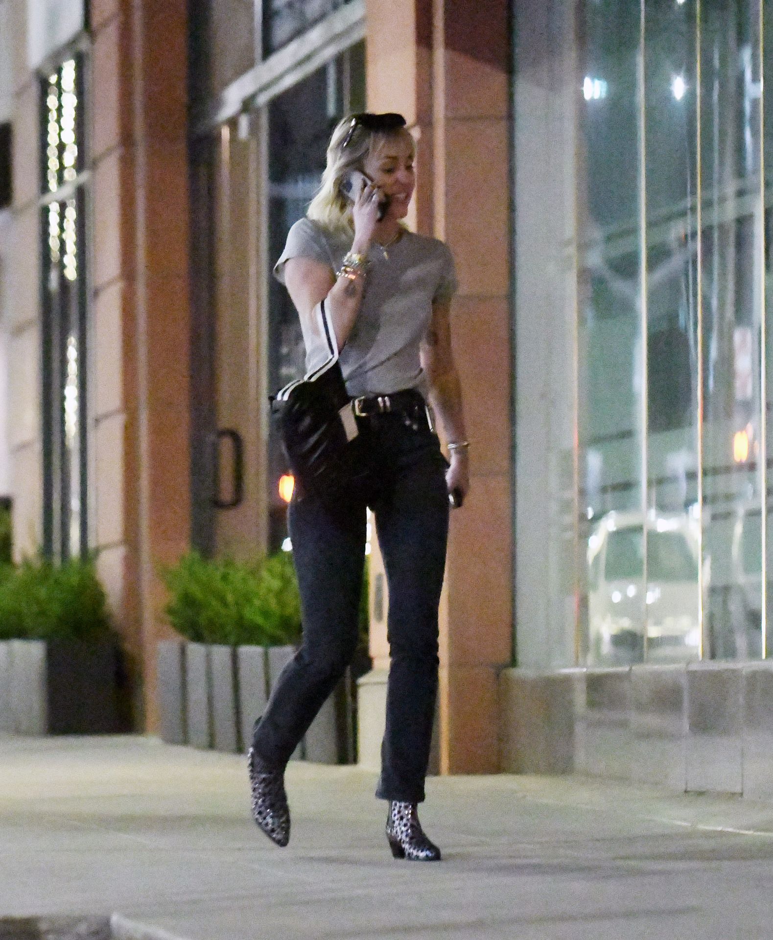 Miley Cyrus Steps Out Solo In Los Angeles After Finalizing Her Divorce 0018