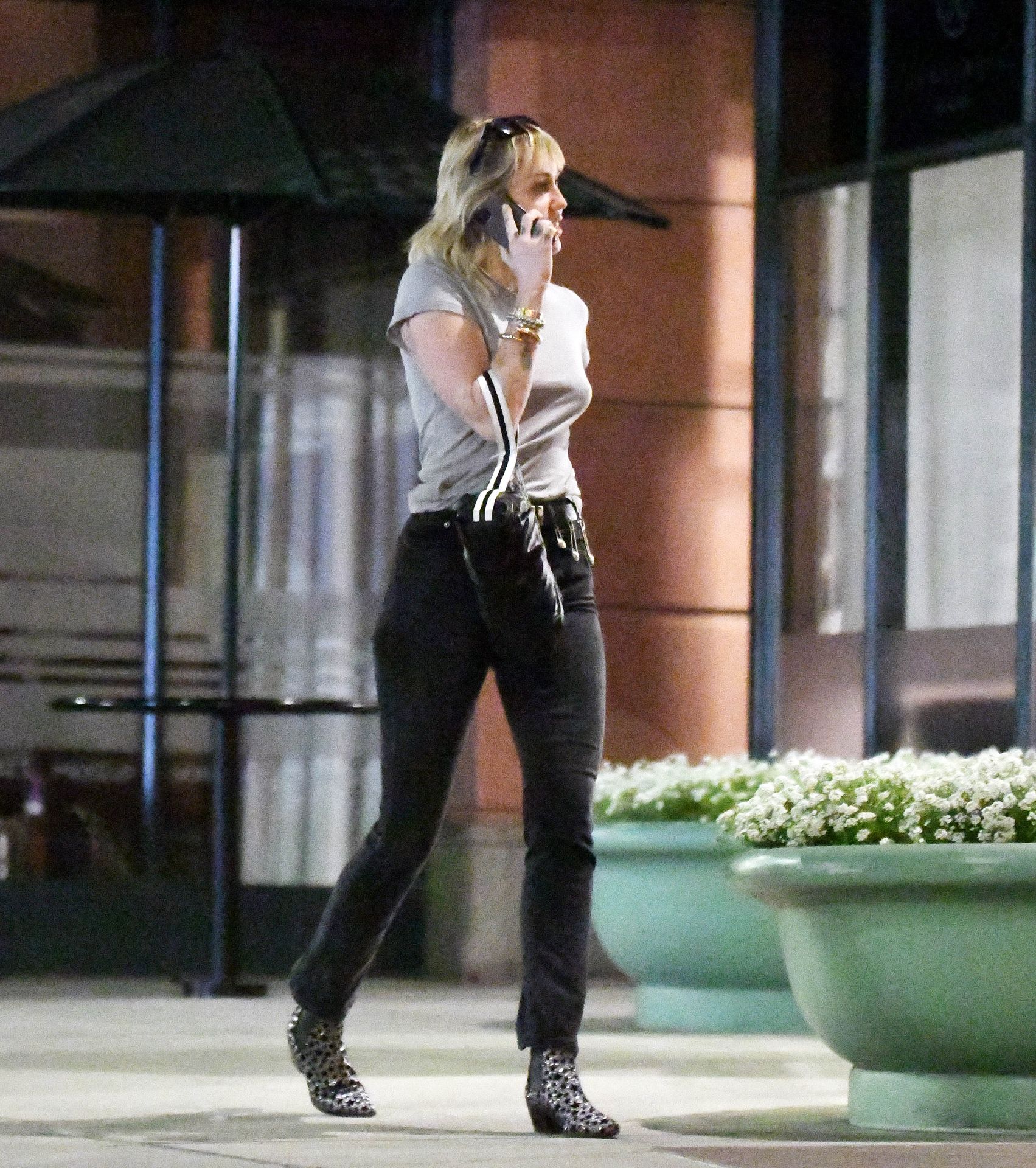 Miley Cyrus Steps Out Solo In Los Angeles After Finalizing Her Divorce 0025