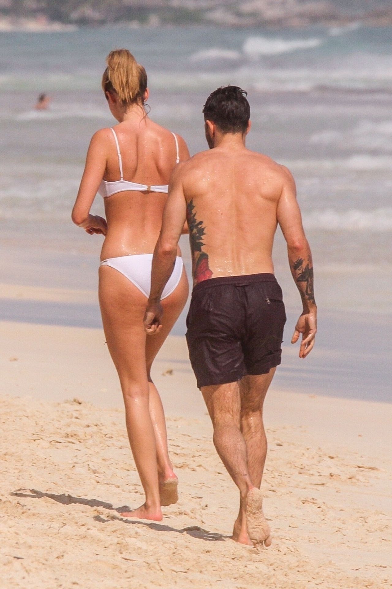 Newlyweds Hannah Cooper And Joel Dommett Enjoy A Romantic Getaway In Tulum 0014