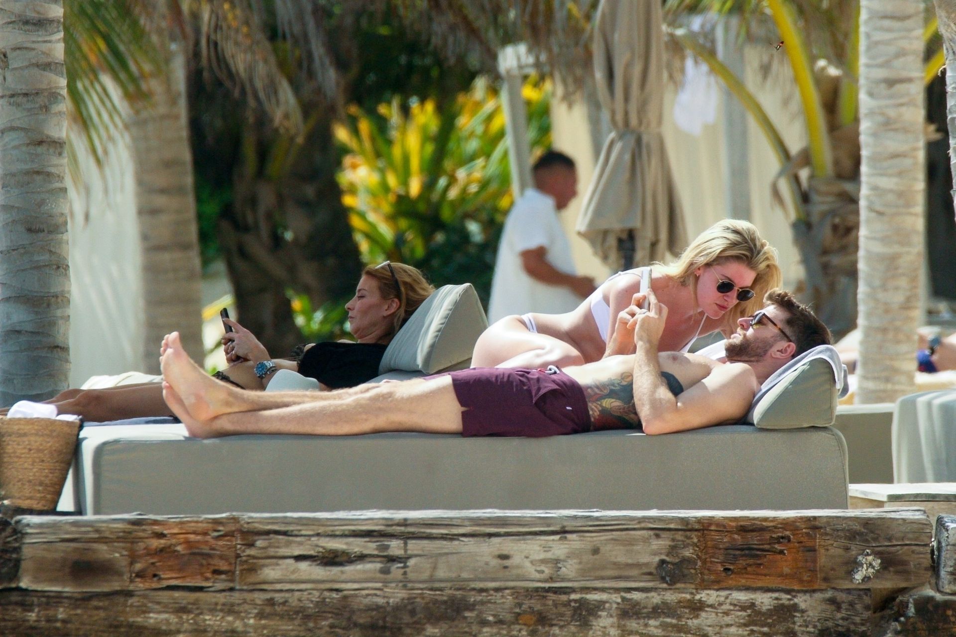 Newlyweds Hannah Cooper And Joel Dommett Enjoy A Romantic Getaway In Tulum 0016