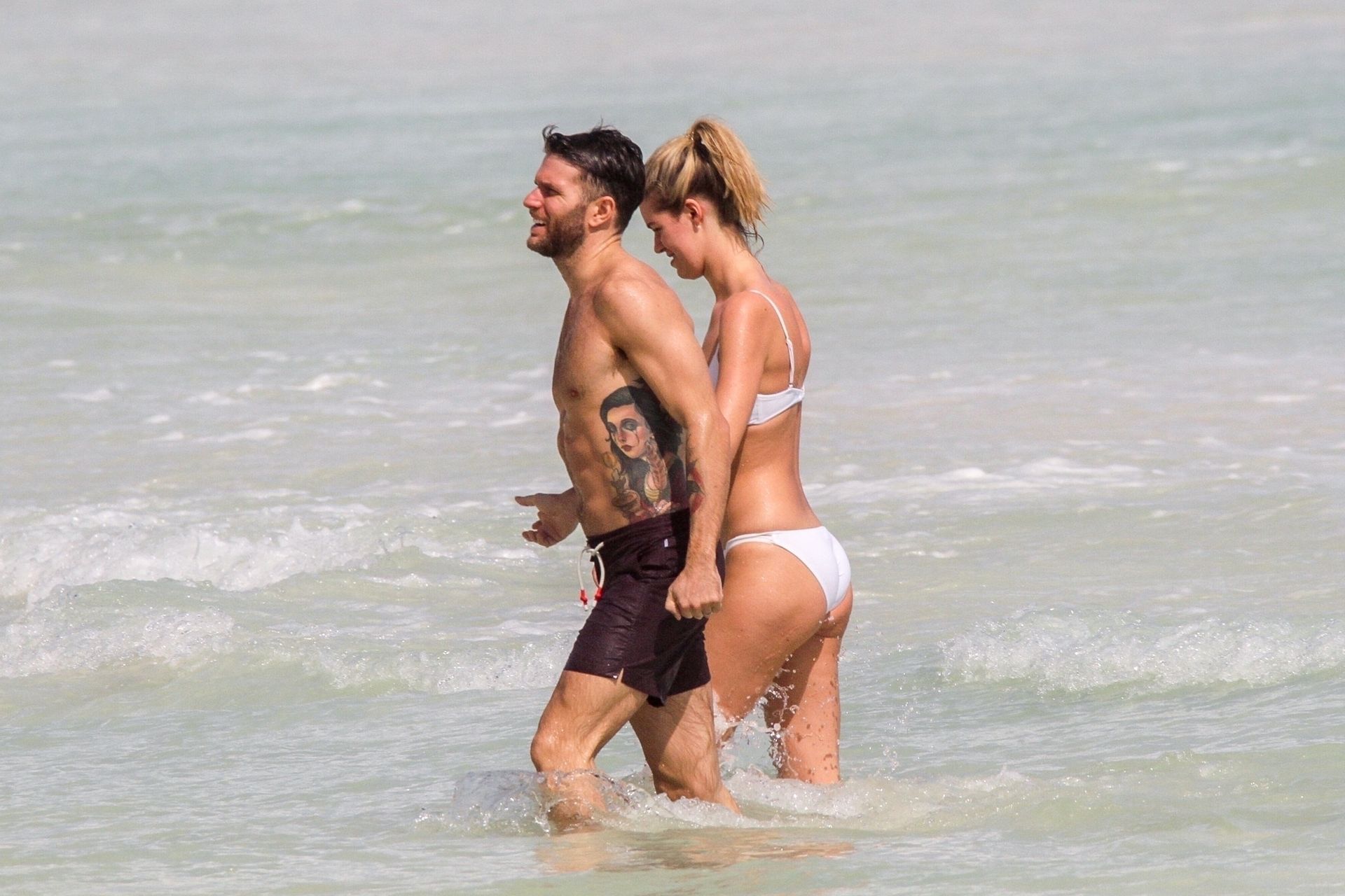 Newlyweds Hannah Cooper And Joel Dommett Enjoy A Romantic Getaway In Tulum 0046