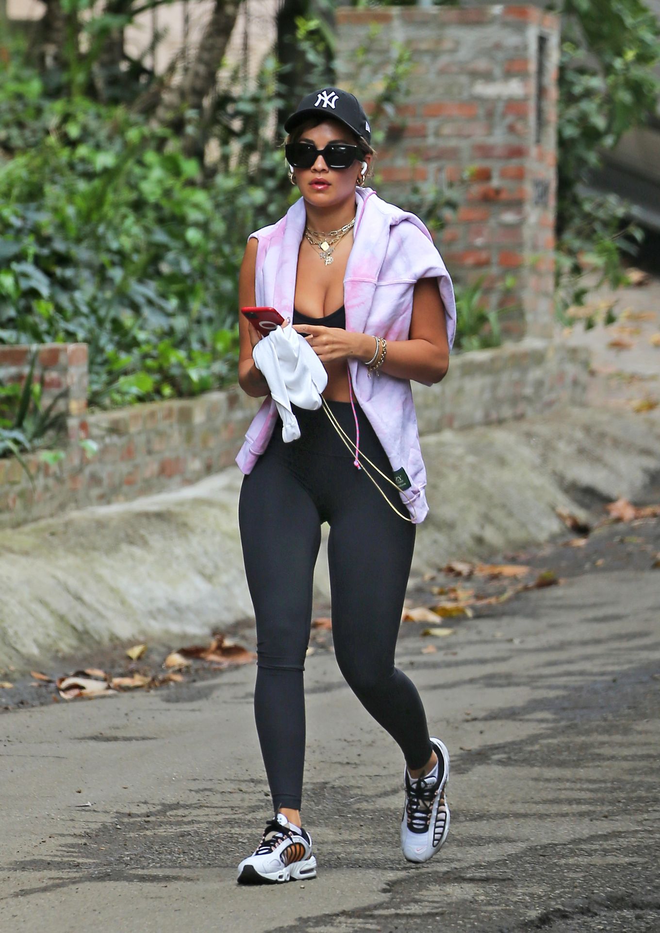 Rita Ora Flaunts Her Incredible Figure On A Hike In Los Angeles 0011