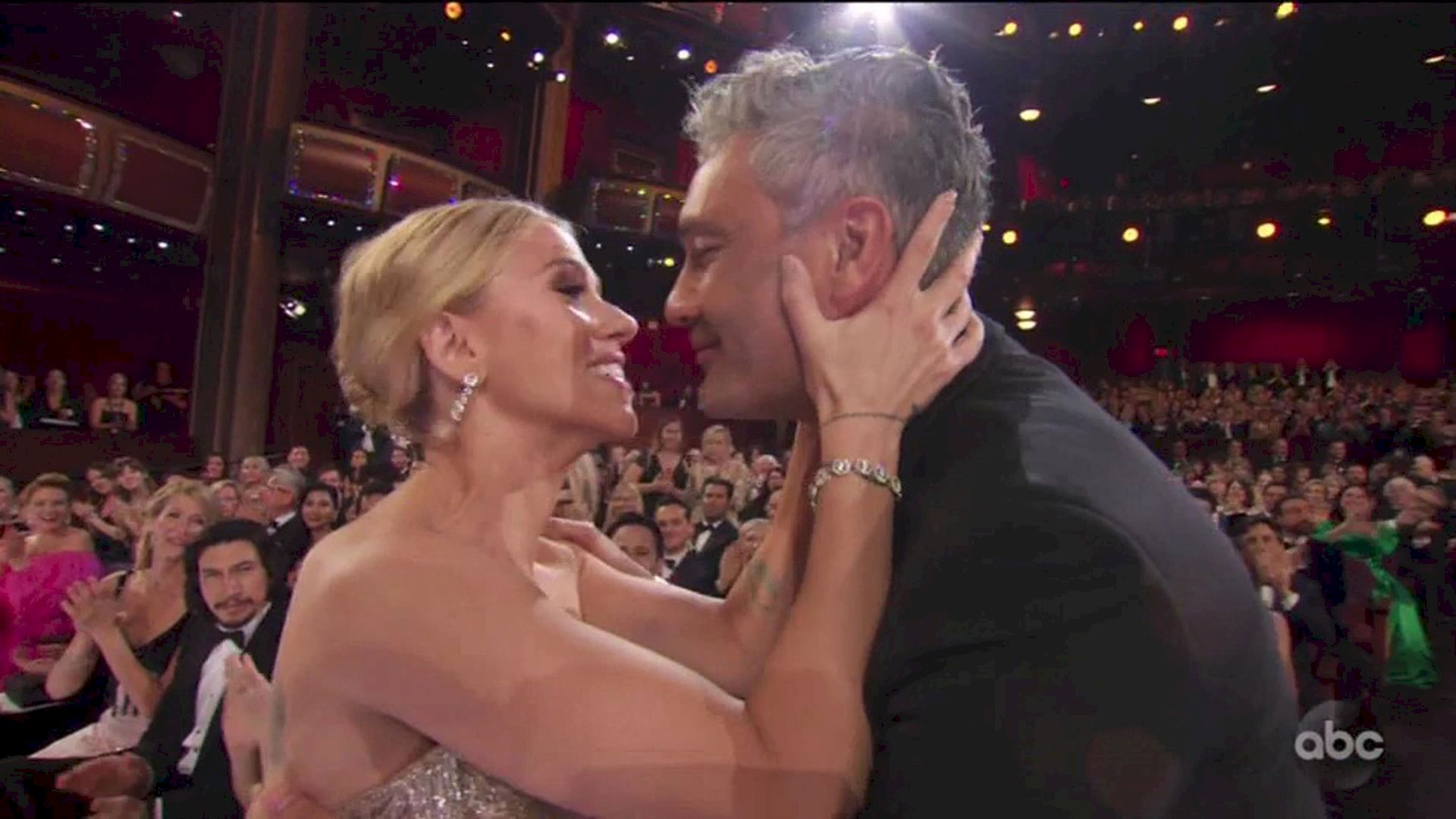 Scarlett Johansson In Oscar De La Renta Poses On The Red Carpet During The Oscars 0041