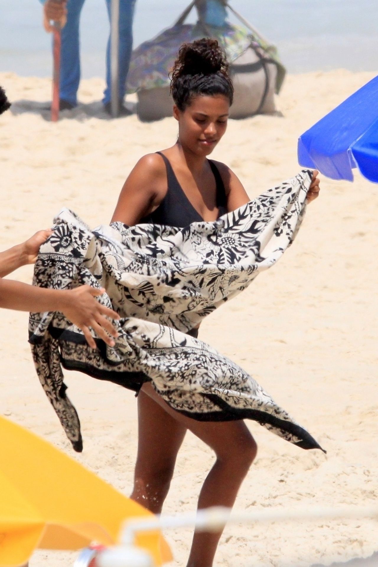 Tina Kunakey Enjoys The Rio Sunshine In A Sexy Black Bikini 0003