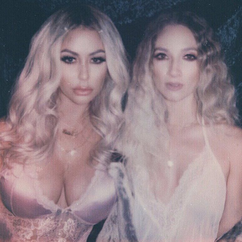 Aubrey O’day Nude & Sexy 0084