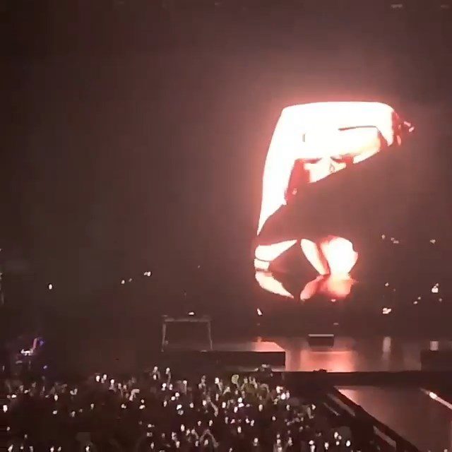 Billie Eilish Shows Some Skin At The Concert In Miami 0009