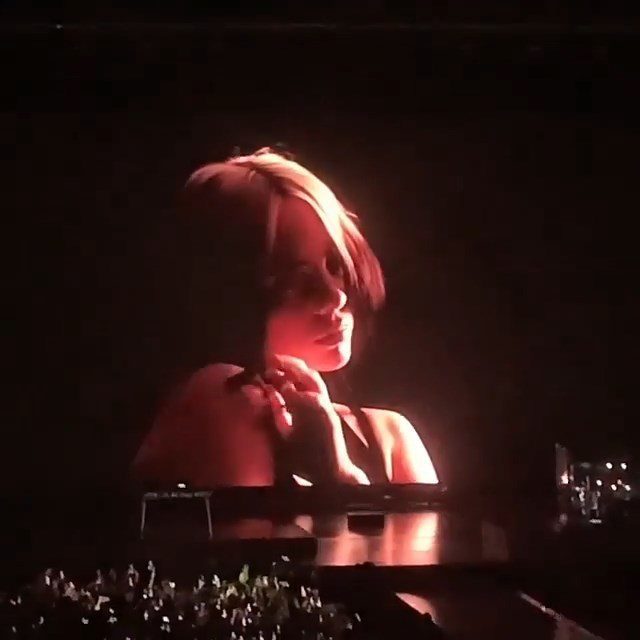 Billie Eilish Shows Some Skin At The Concert In Miami 0011