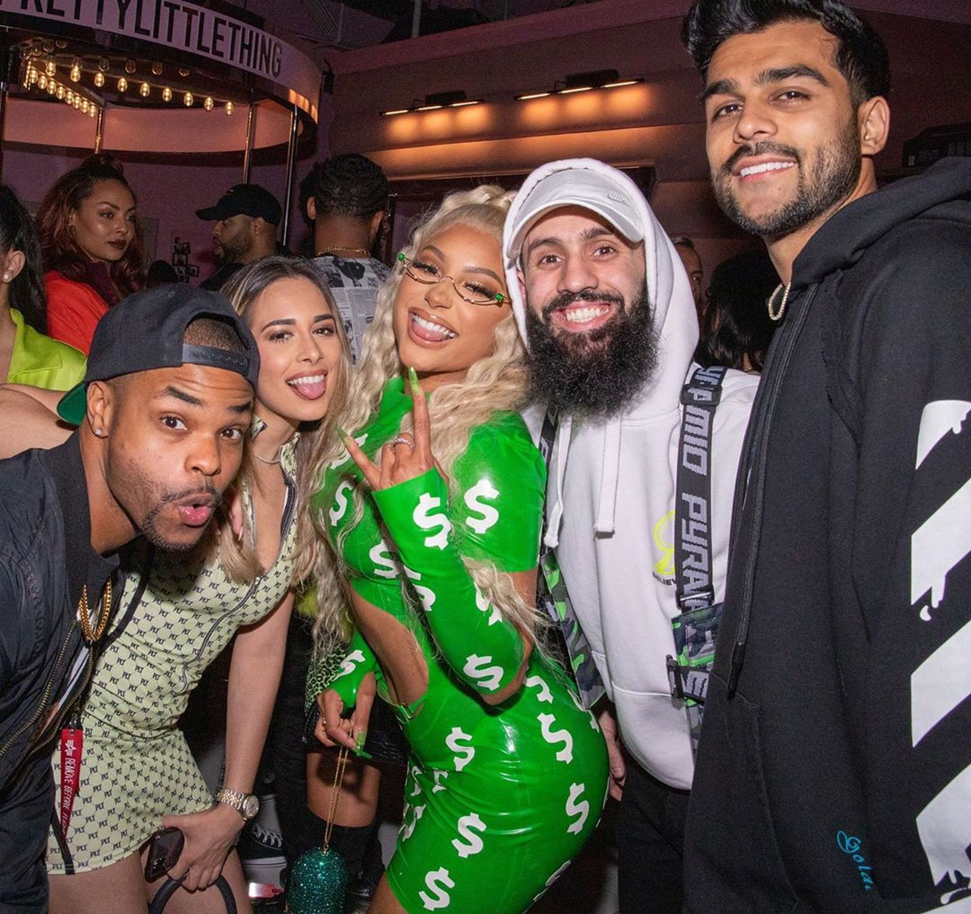 Candice Craig Debuts Her Single Cash App At Pretty Little Things Store 0042