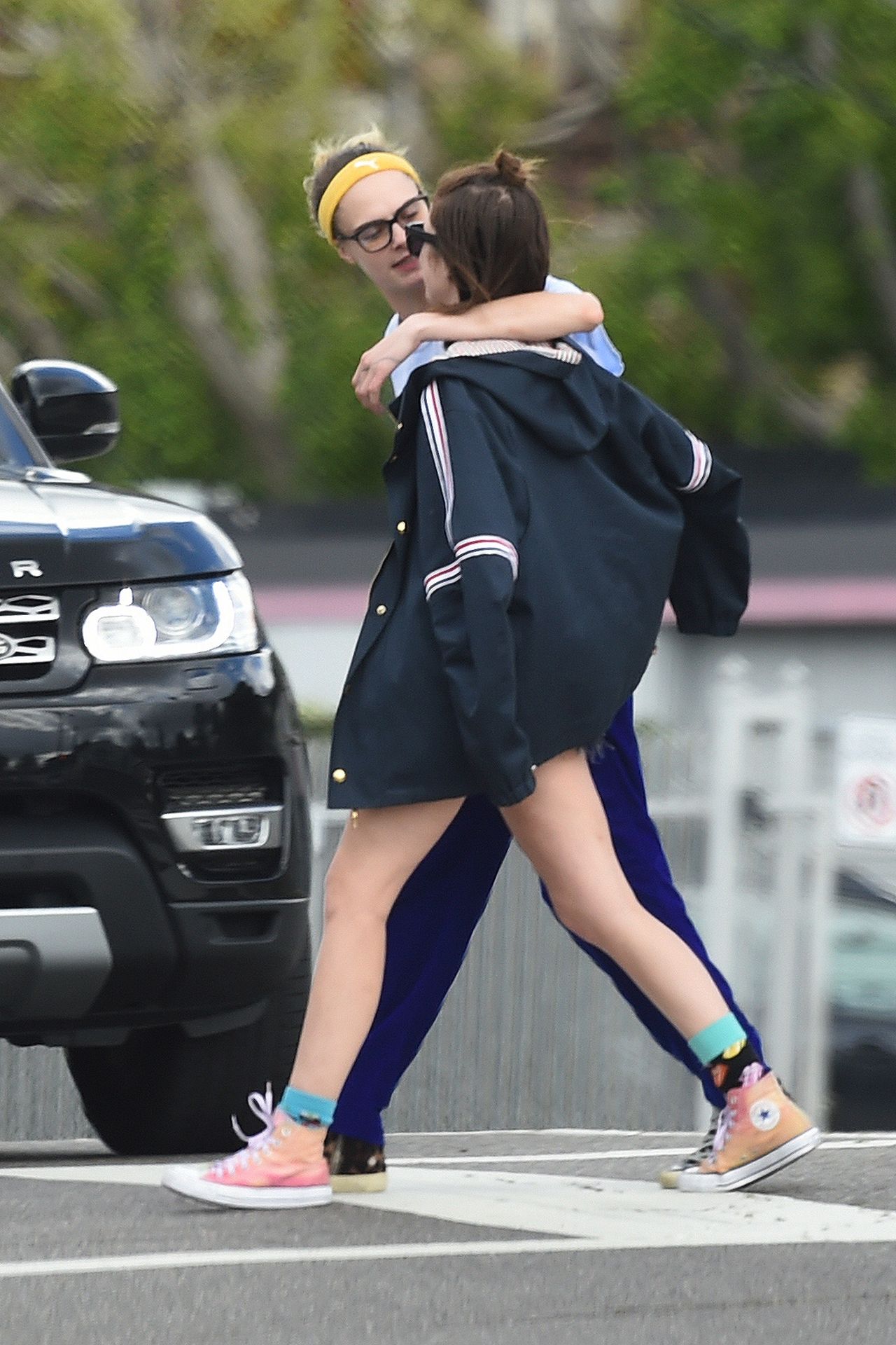 Cara Delevingne & Ashley Benson Head Out For A Walk In Los Angeles 0034