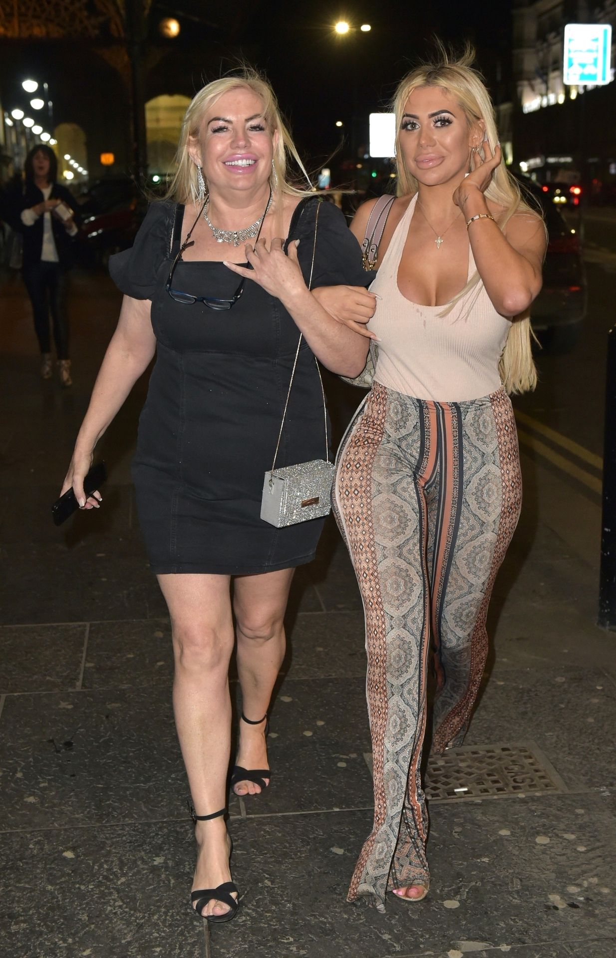 Chloe Ferry Hits The Toon With Her Mum 0003
