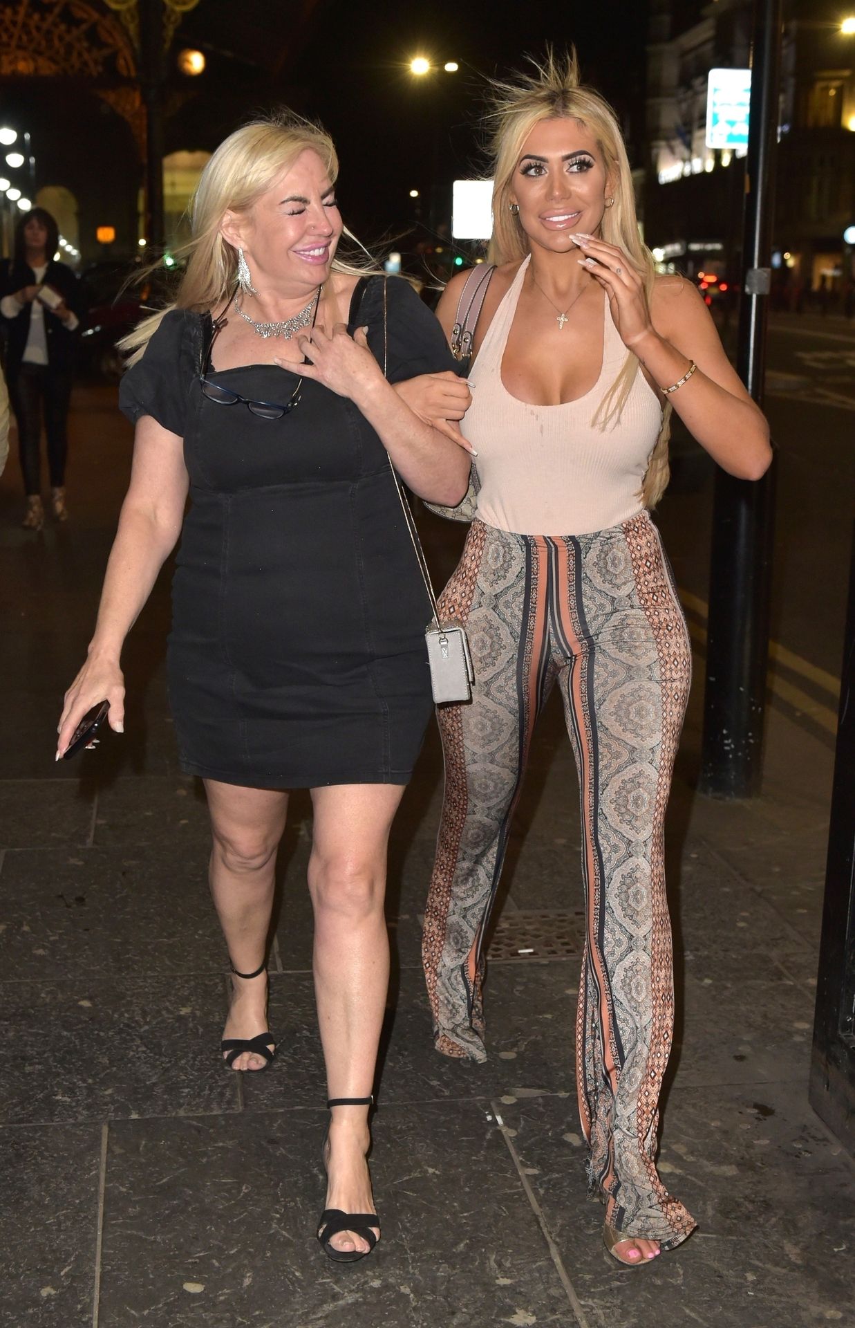 Chloe Ferry Hits The Toon With Her Mum 0055
