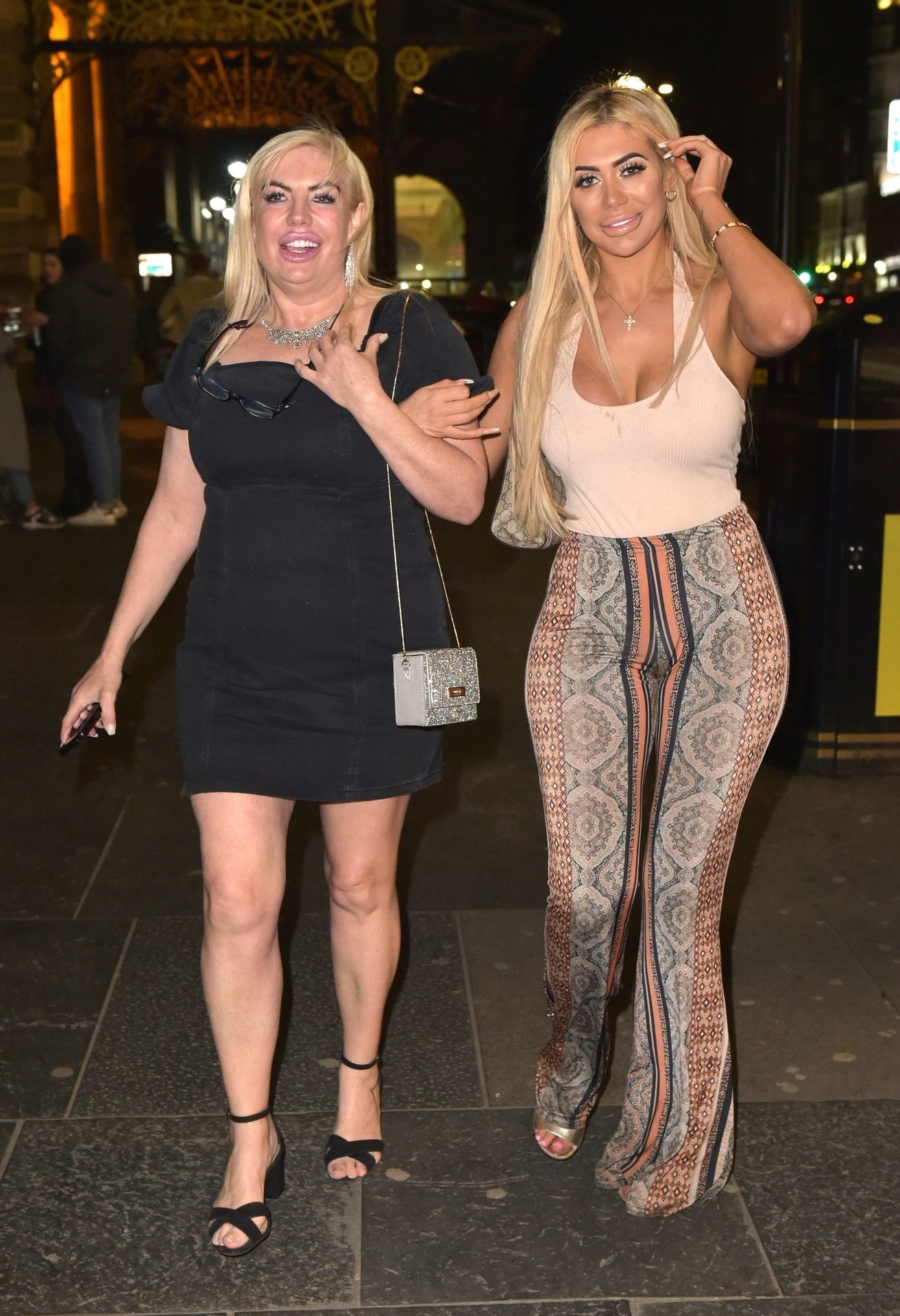 Chloe Ferry Hits The Toon With Her Mum 0056