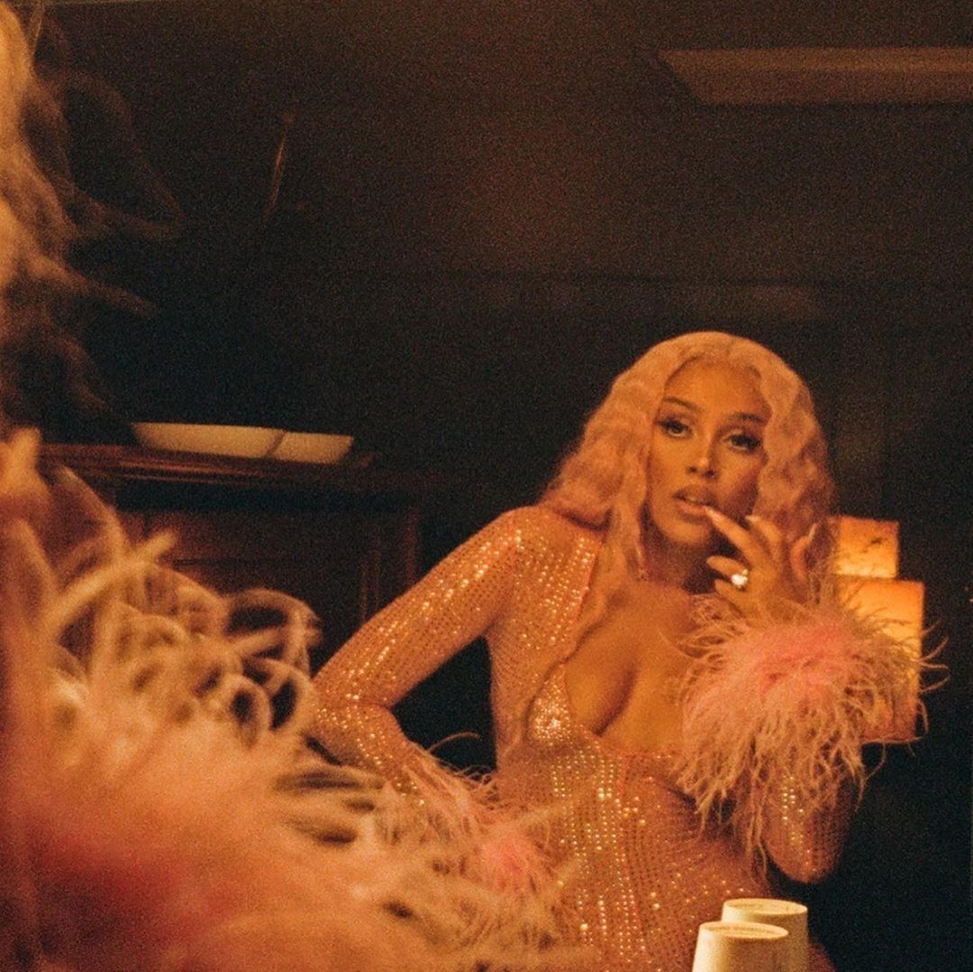 Doja Cat Nude & Sexy 0003