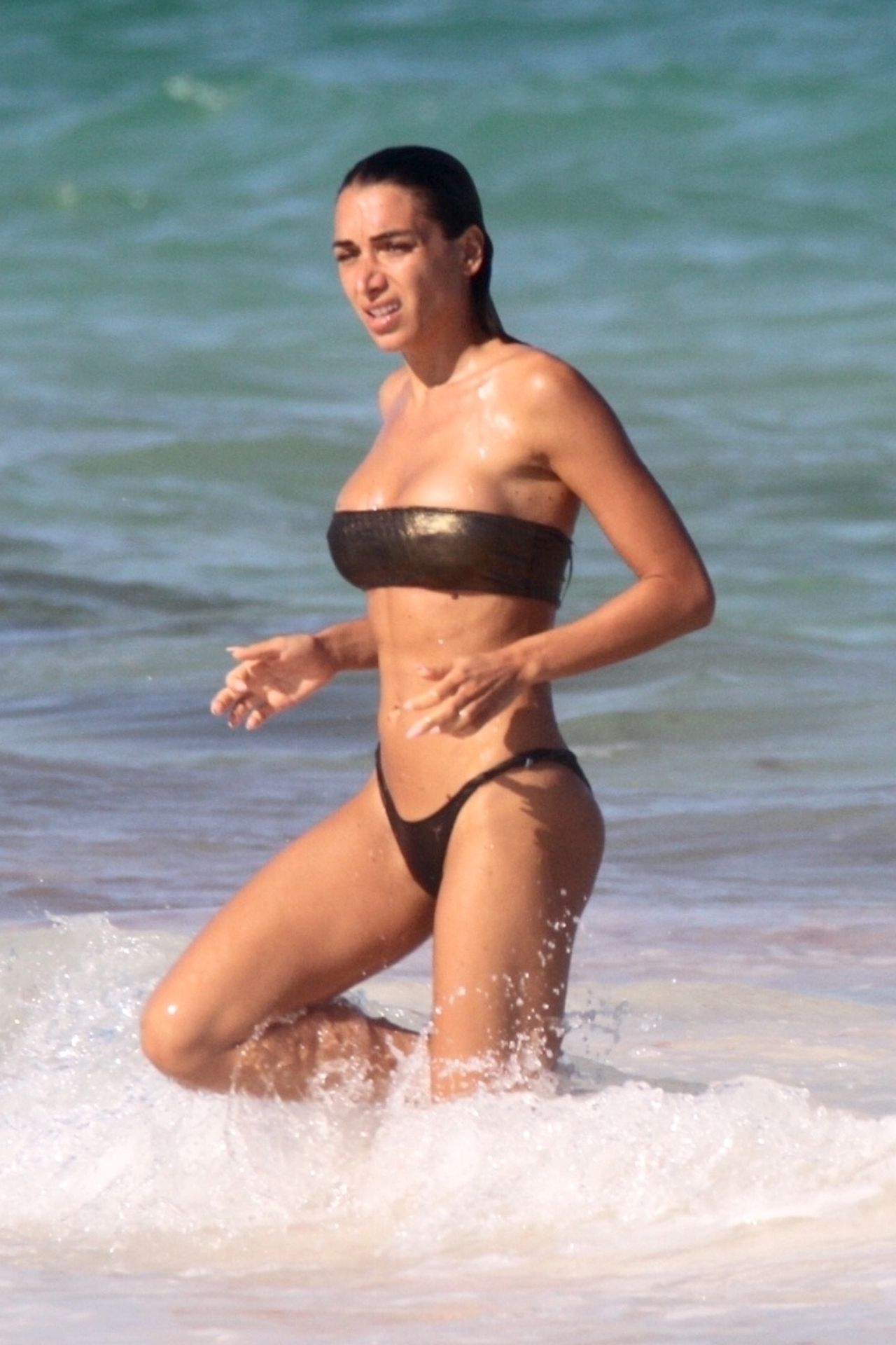 Elisa De Pánicis Cools Off In Tulum 0025