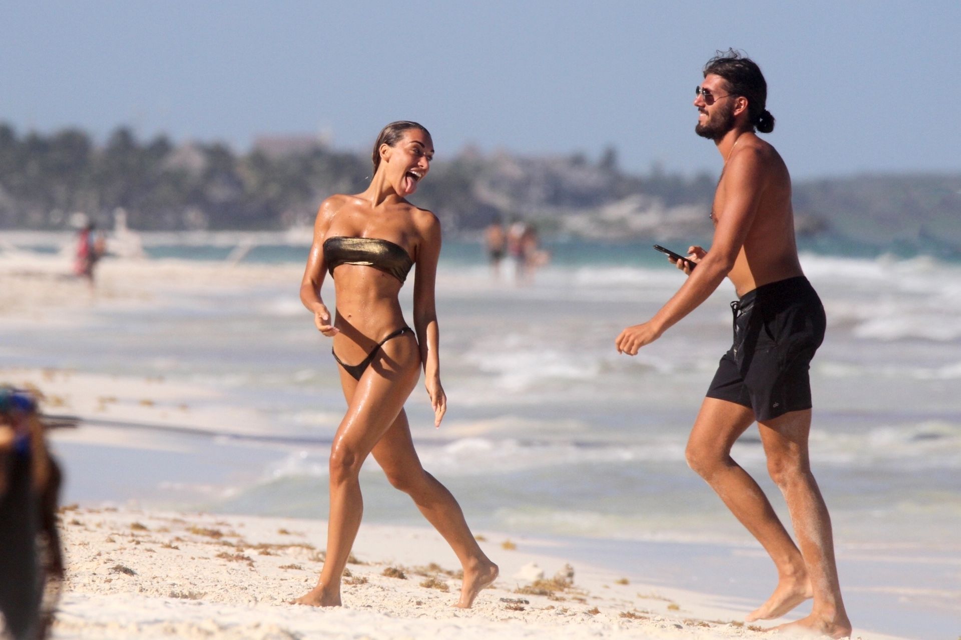 Elisa De Pánicis Cools Off In Tulum 0048