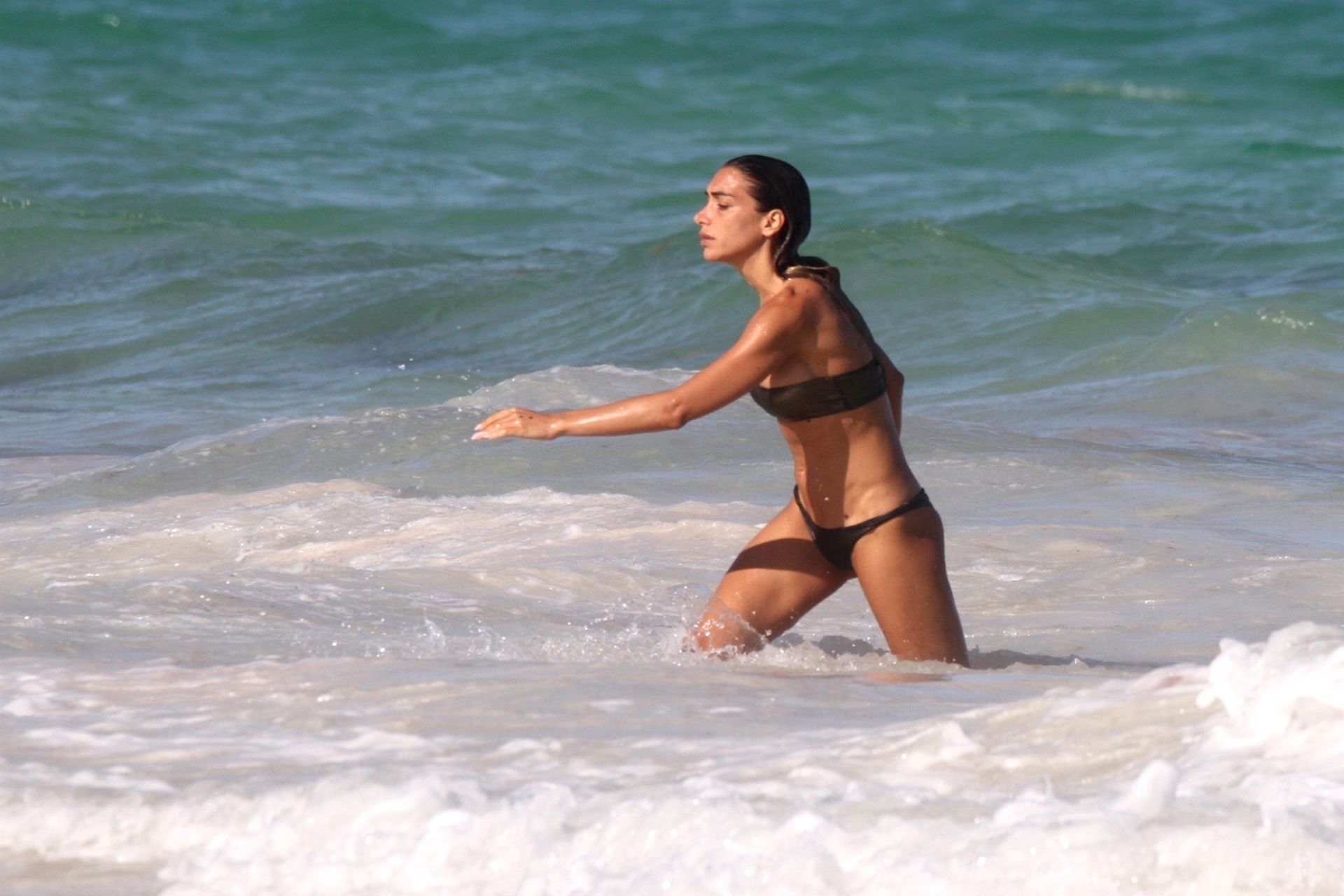 Elisa De Pánicis Cools Off In Tulum 0058