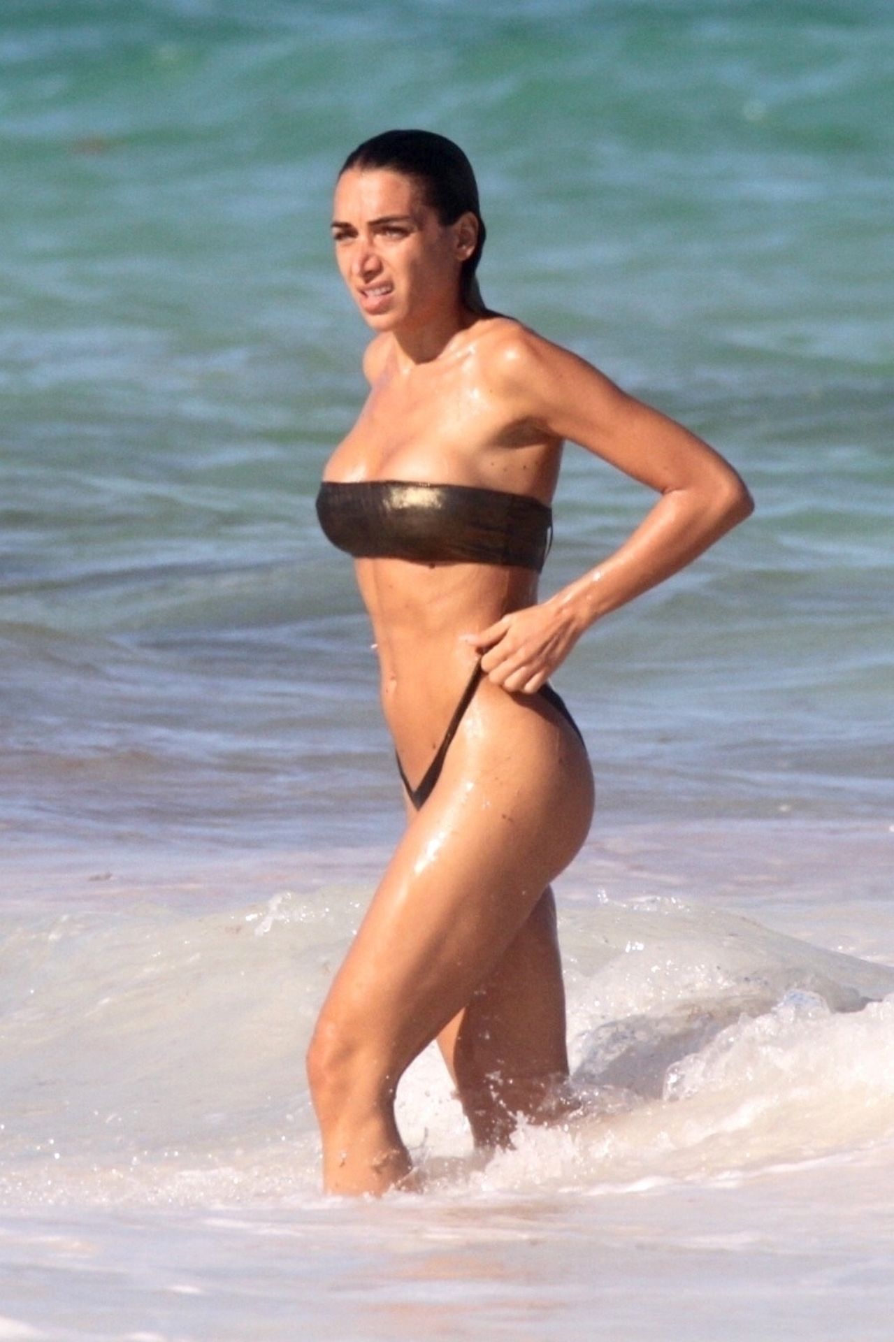 Elisa De Pánicis Cools Off In Tulum 0064