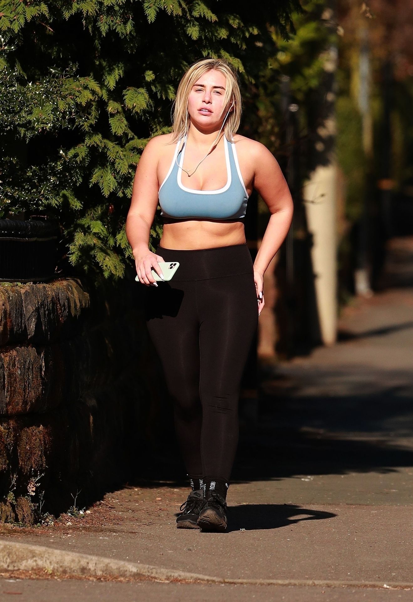 Ellie Brown Stays In Shape With Her Allowed Once A Day Of Exercise 0007