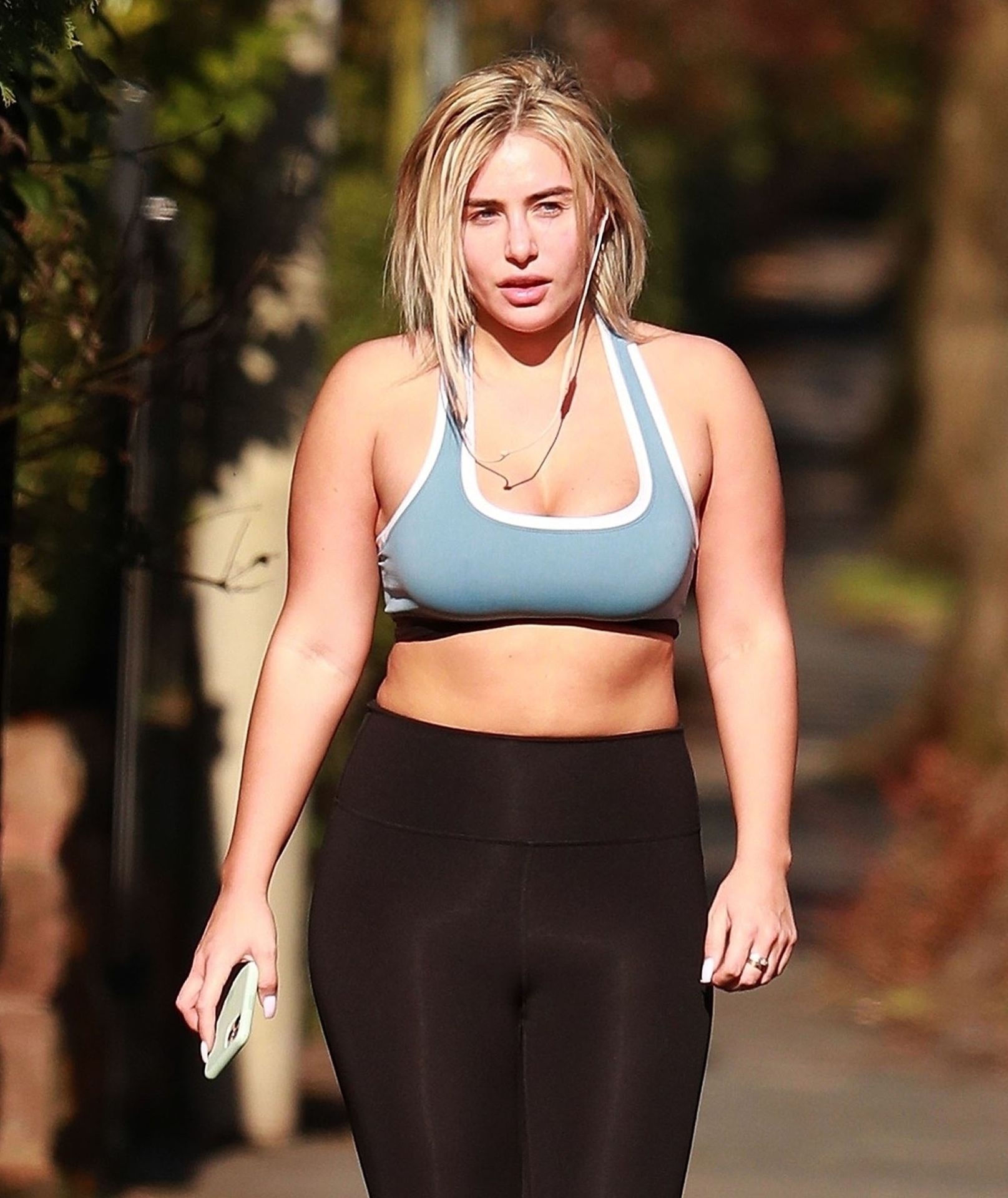 Ellie Brown Stays In Shape With Her Allowed Once A Day Of Exercise 0012